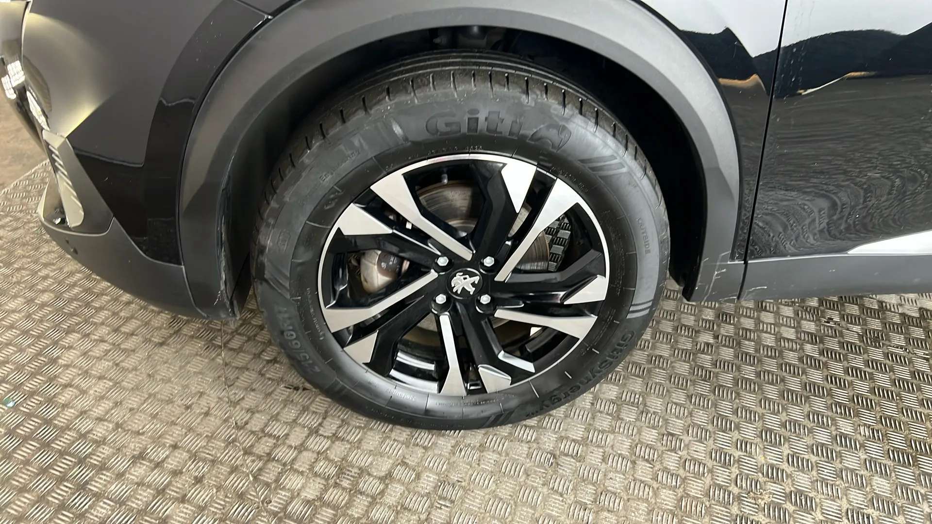 2023 PEUGEOT 2008 2023 PEUGEOT 2008