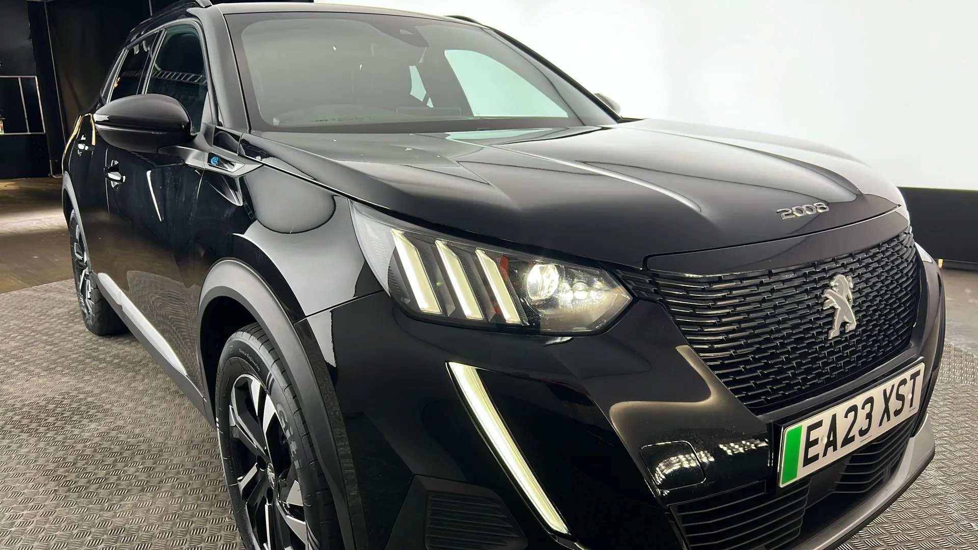 2023 PEUGEOT 2008 2023 PEUGEOT 2008