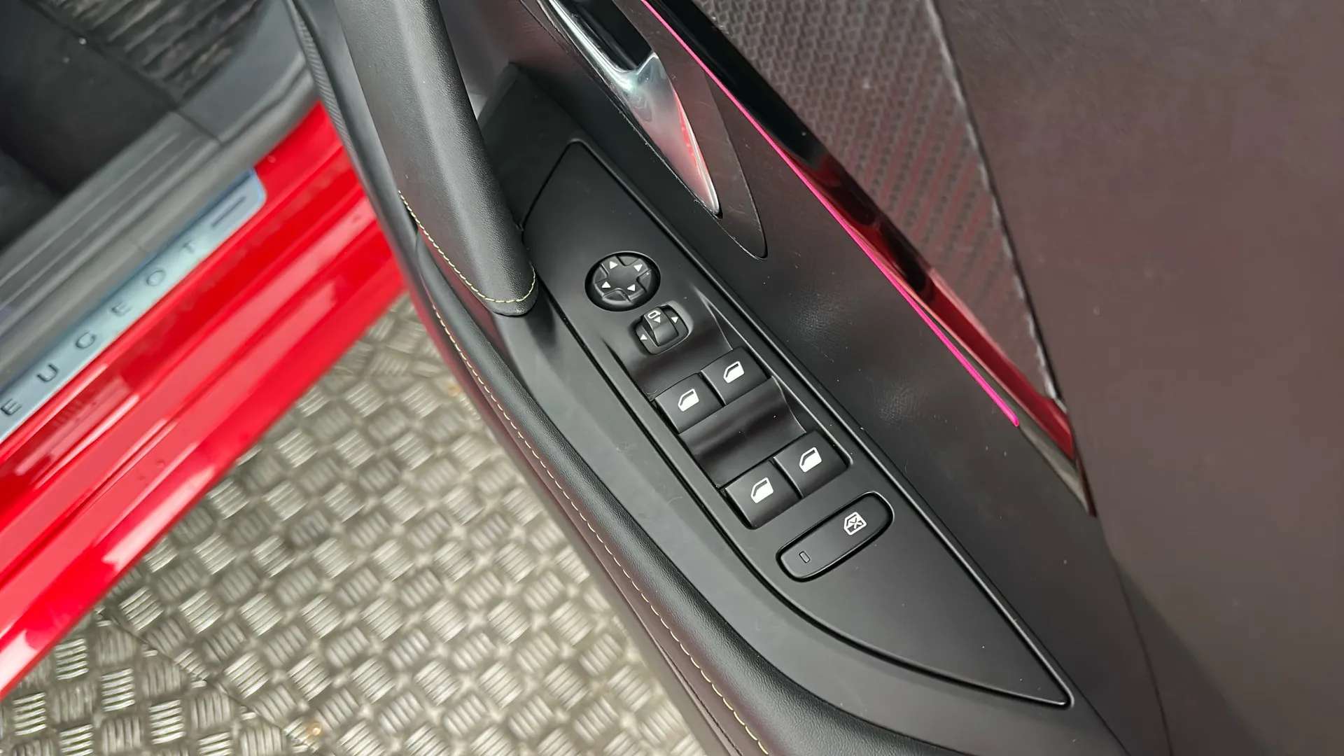 2023 PEUGEOT 208 2023 PEUGEOT 208