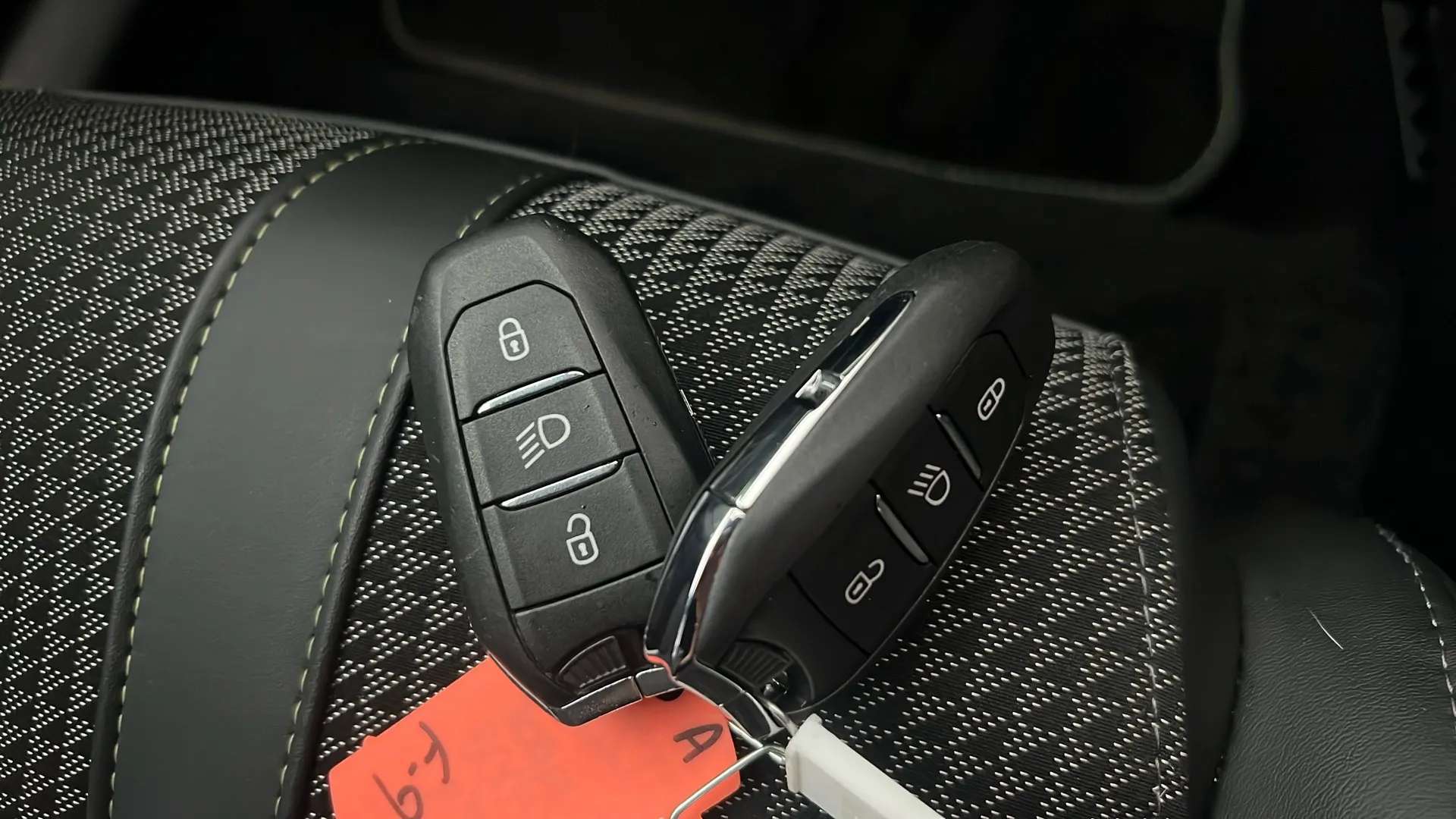 2023 PEUGEOT 2008 2023 PEUGEOT 2008