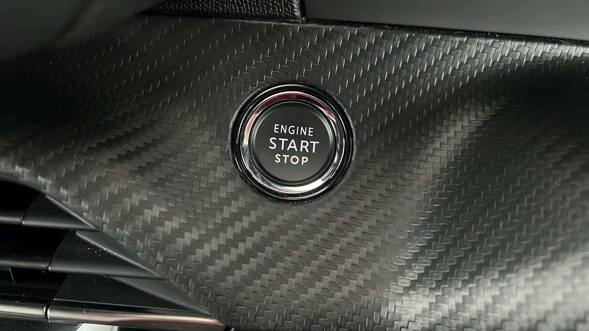 2023 PEUGEOT 2008 2023 PEUGEOT 2008