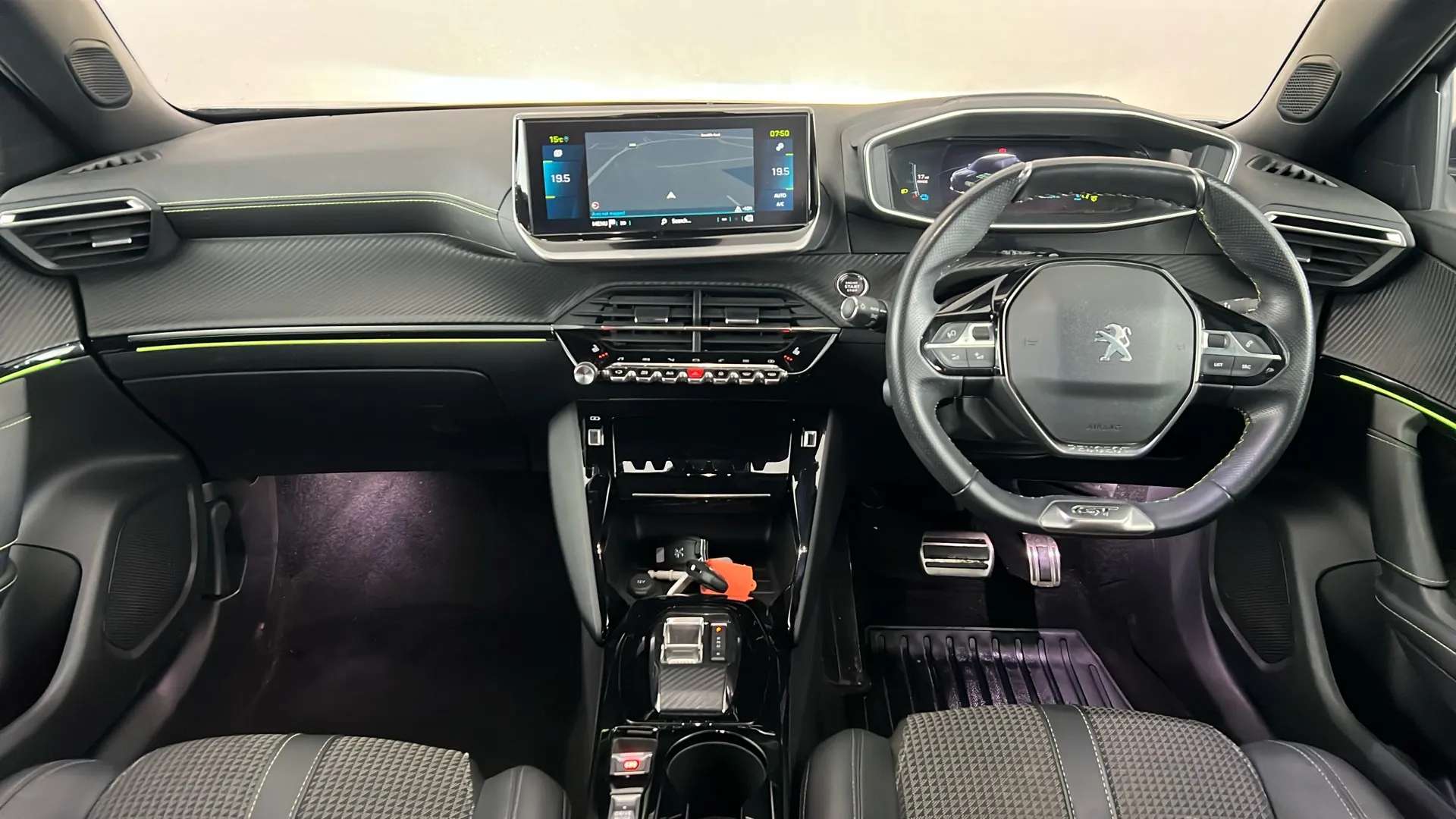 2022 PEUGEOT 2008 2022 PEUGEOT 2008
