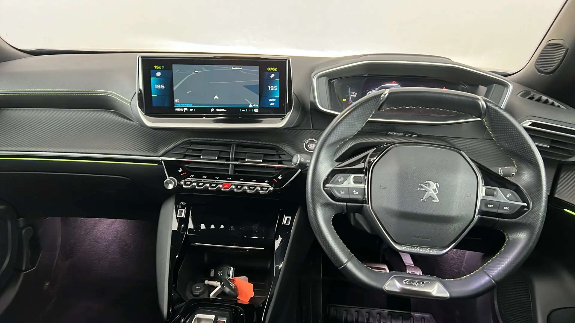 2022 PEUGEOT 2008 2022 PEUGEOT 2008