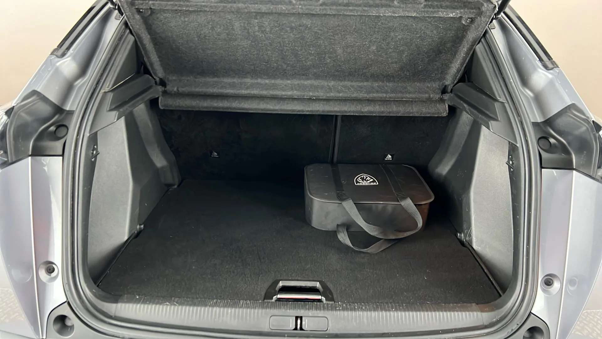 2022 PEUGEOT 2008 2022 PEUGEOT 2008