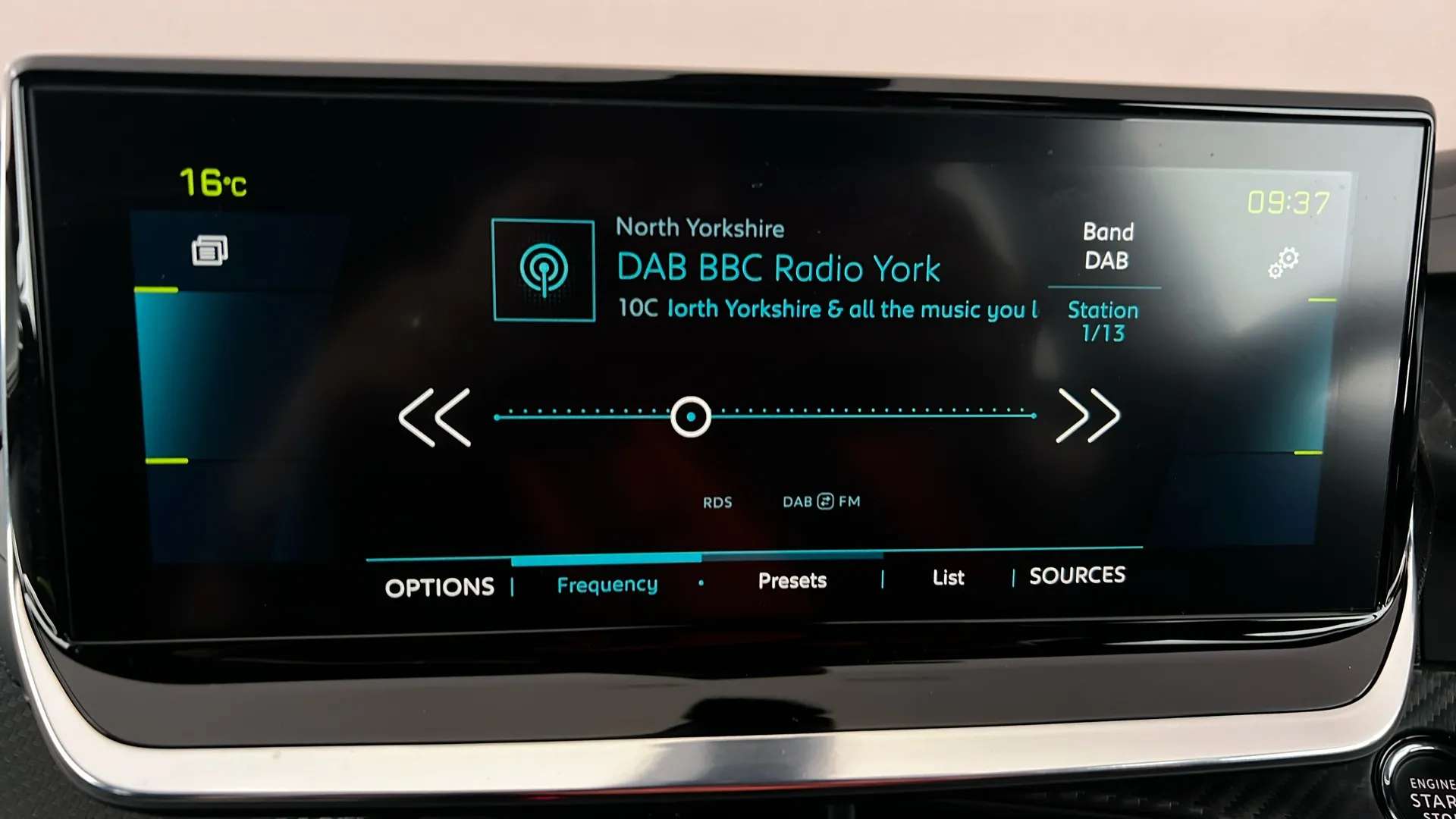 2021 PEUGEOT 2008 2021 PEUGEOT 2008