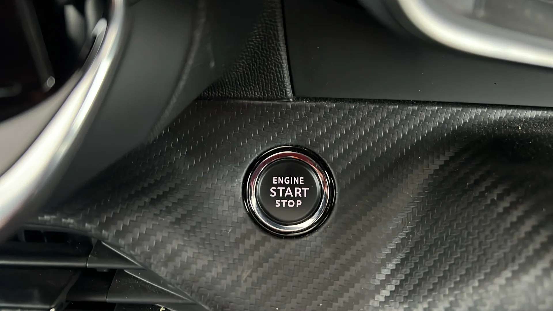 2021 PEUGEOT 2008 2021 PEUGEOT 2008