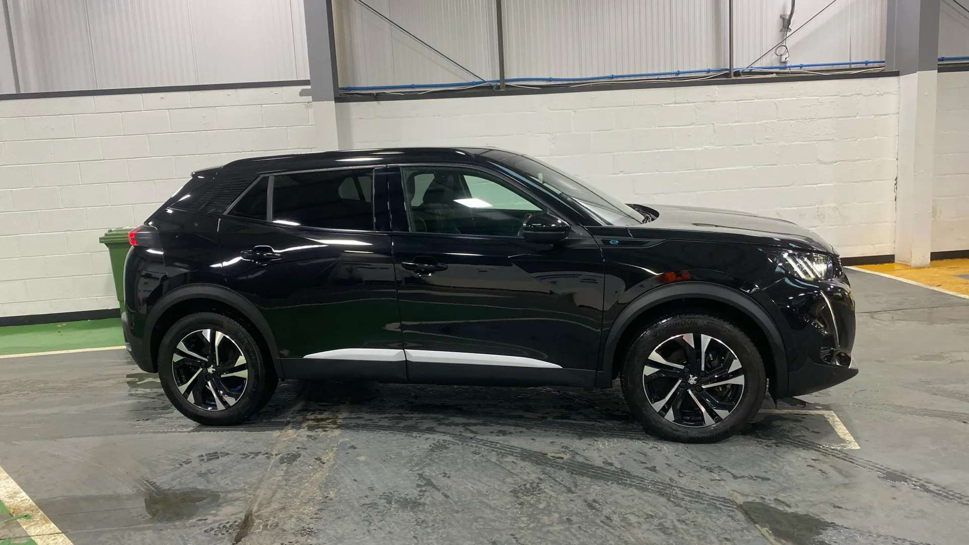 A 2022 PEUGEOT 2008 100kW GT 50kWh Auto A 2022 PEUGEOT 2008 100kW GT 50kWh Auto