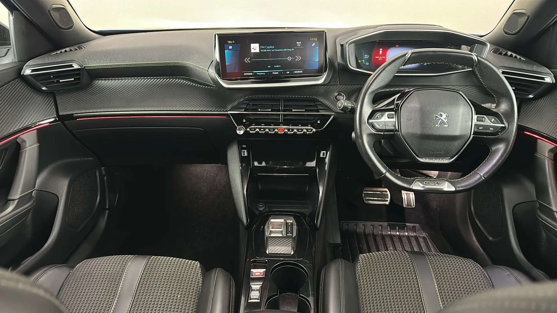 2023 PEUGEOT 2008 2023 PEUGEOT 2008