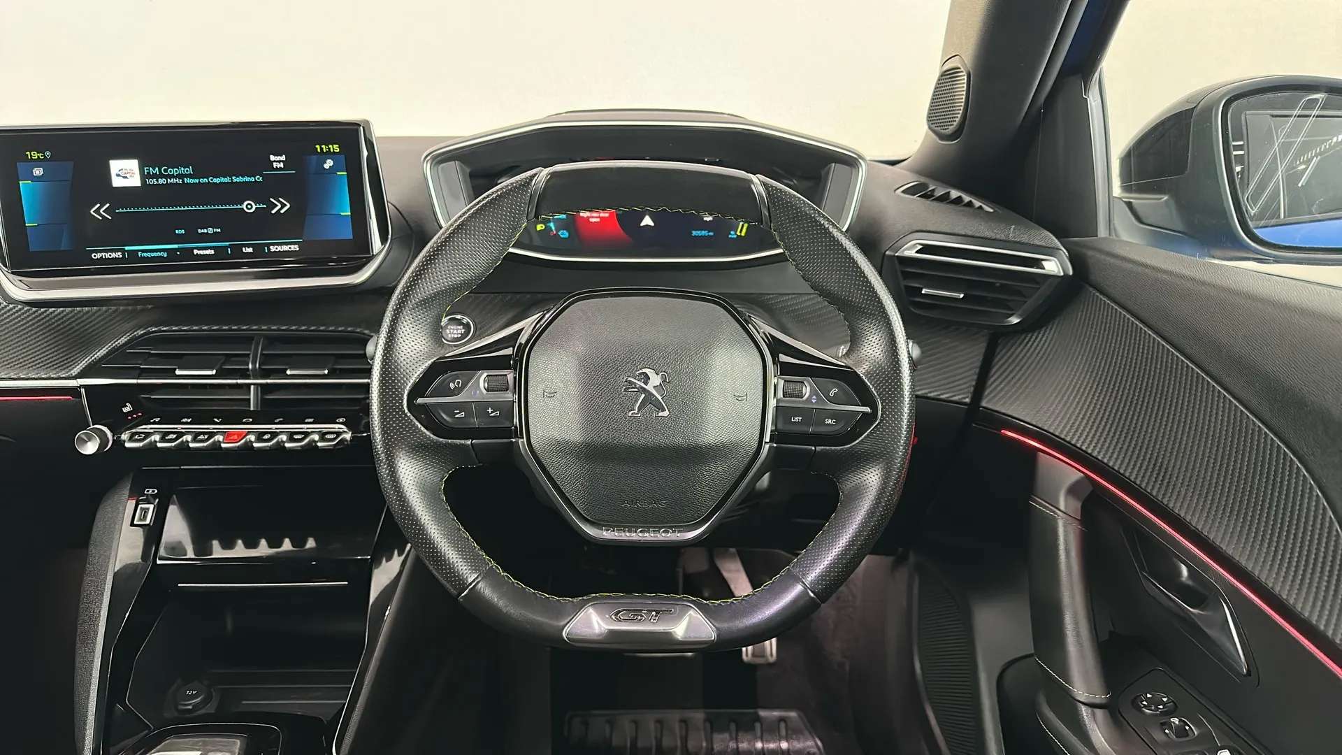 2023 PEUGEOT 2008 2023 PEUGEOT 2008