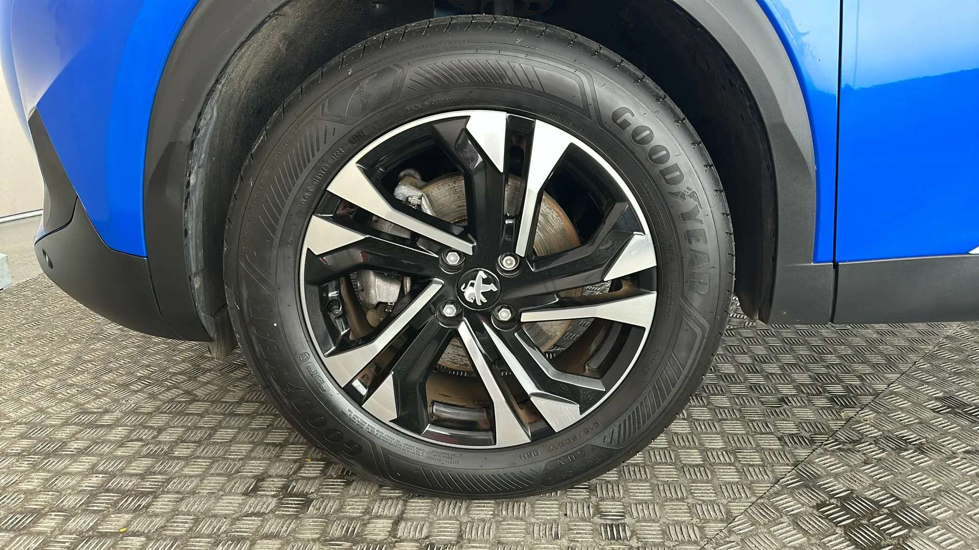 2023 PEUGEOT 2008 2023 PEUGEOT 2008