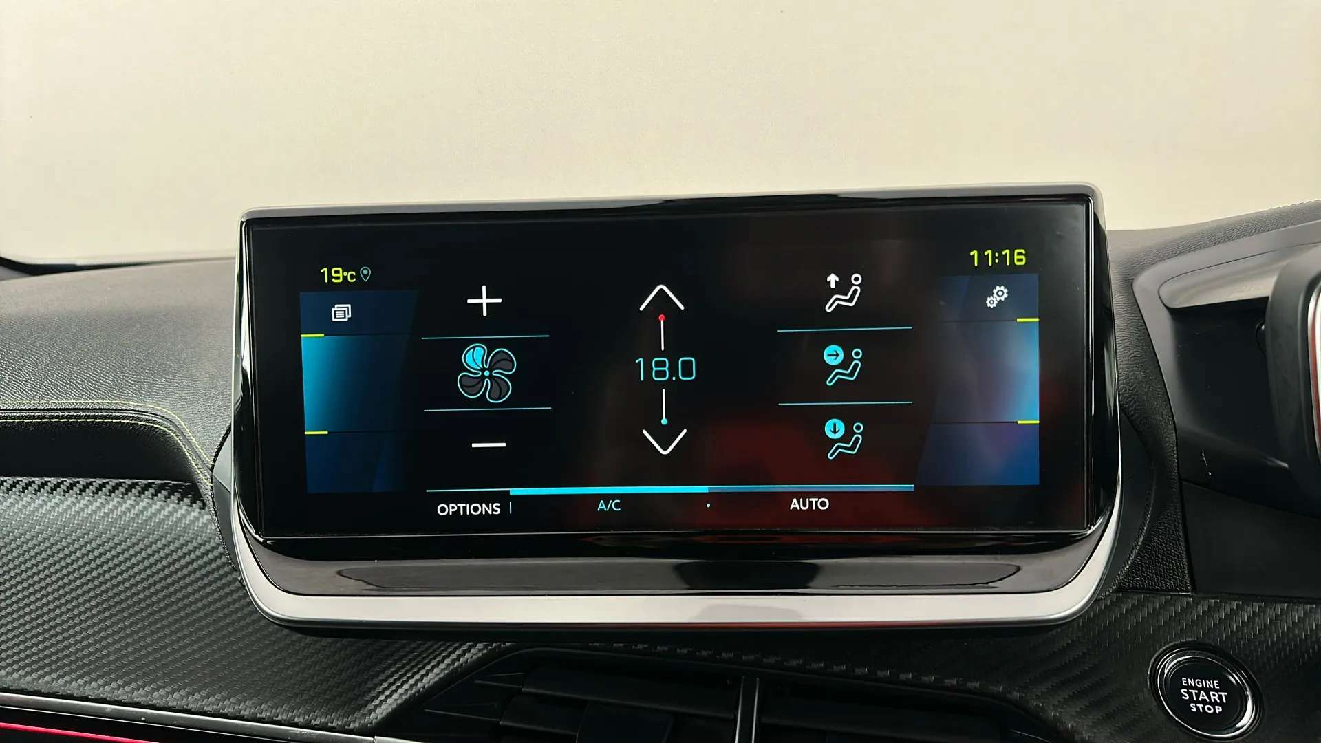 2023 PEUGEOT 2008 2023 PEUGEOT 2008