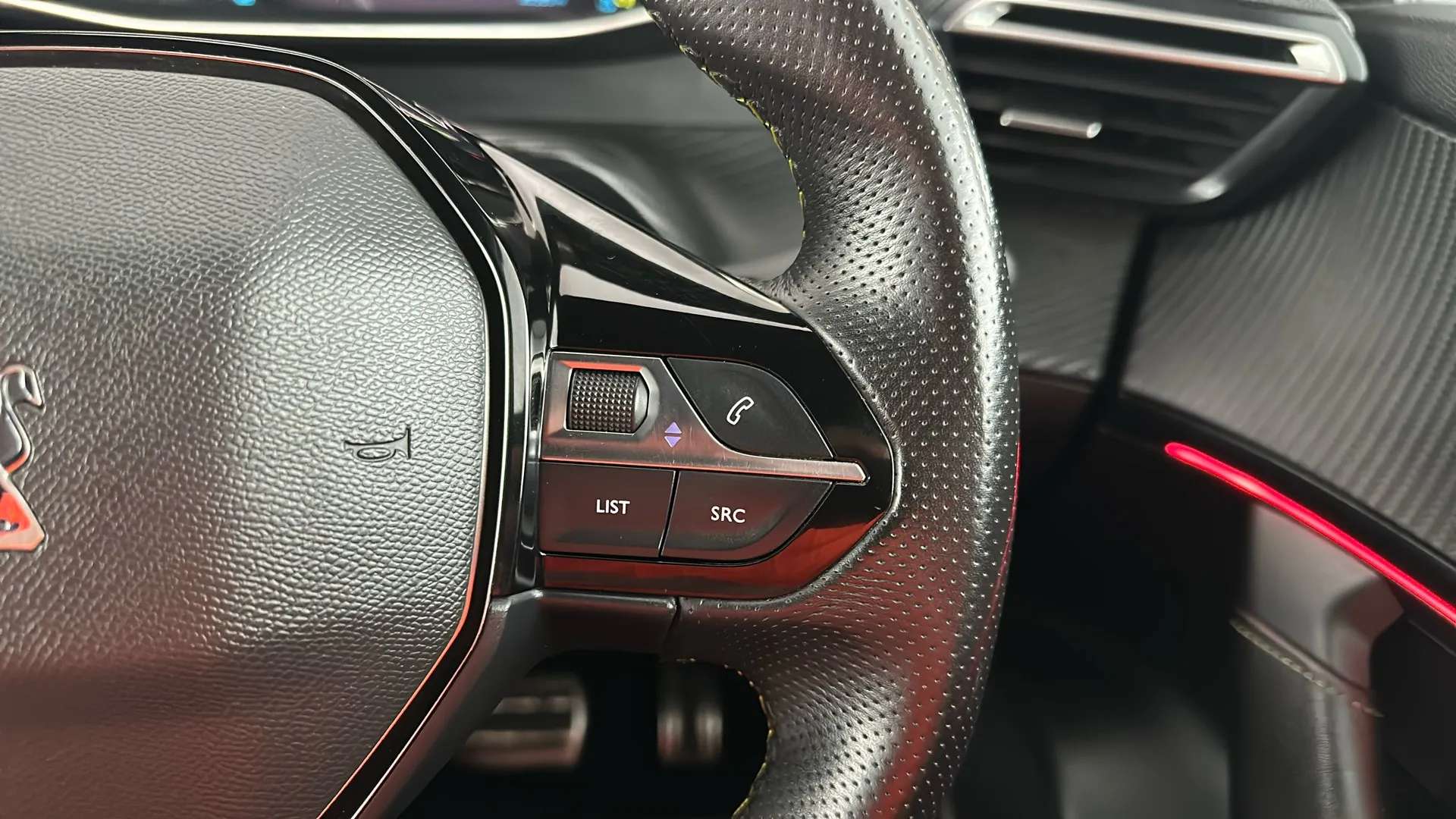2023 PEUGEOT 2008 2023 PEUGEOT 2008