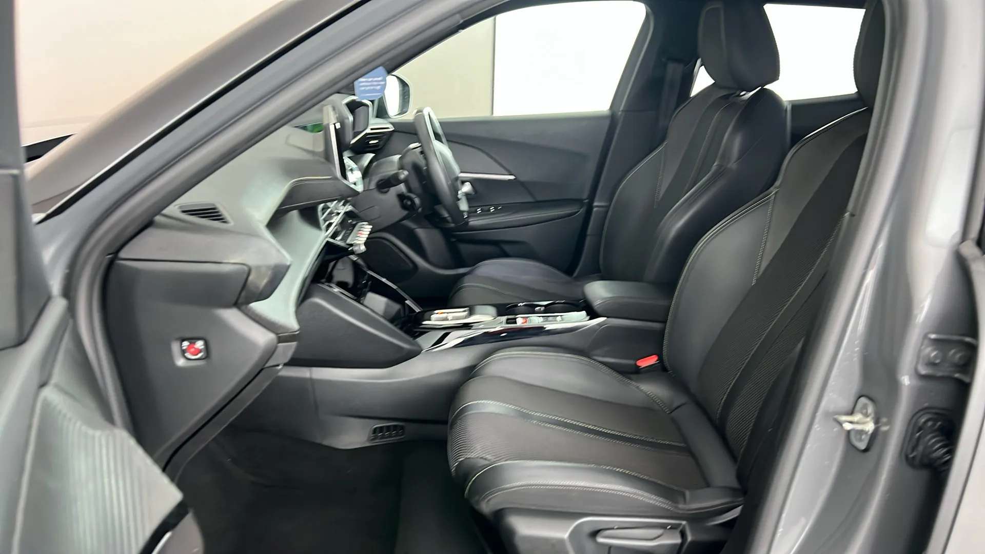 2025 PEUGEOT 2008 2025 PEUGEOT 2008
