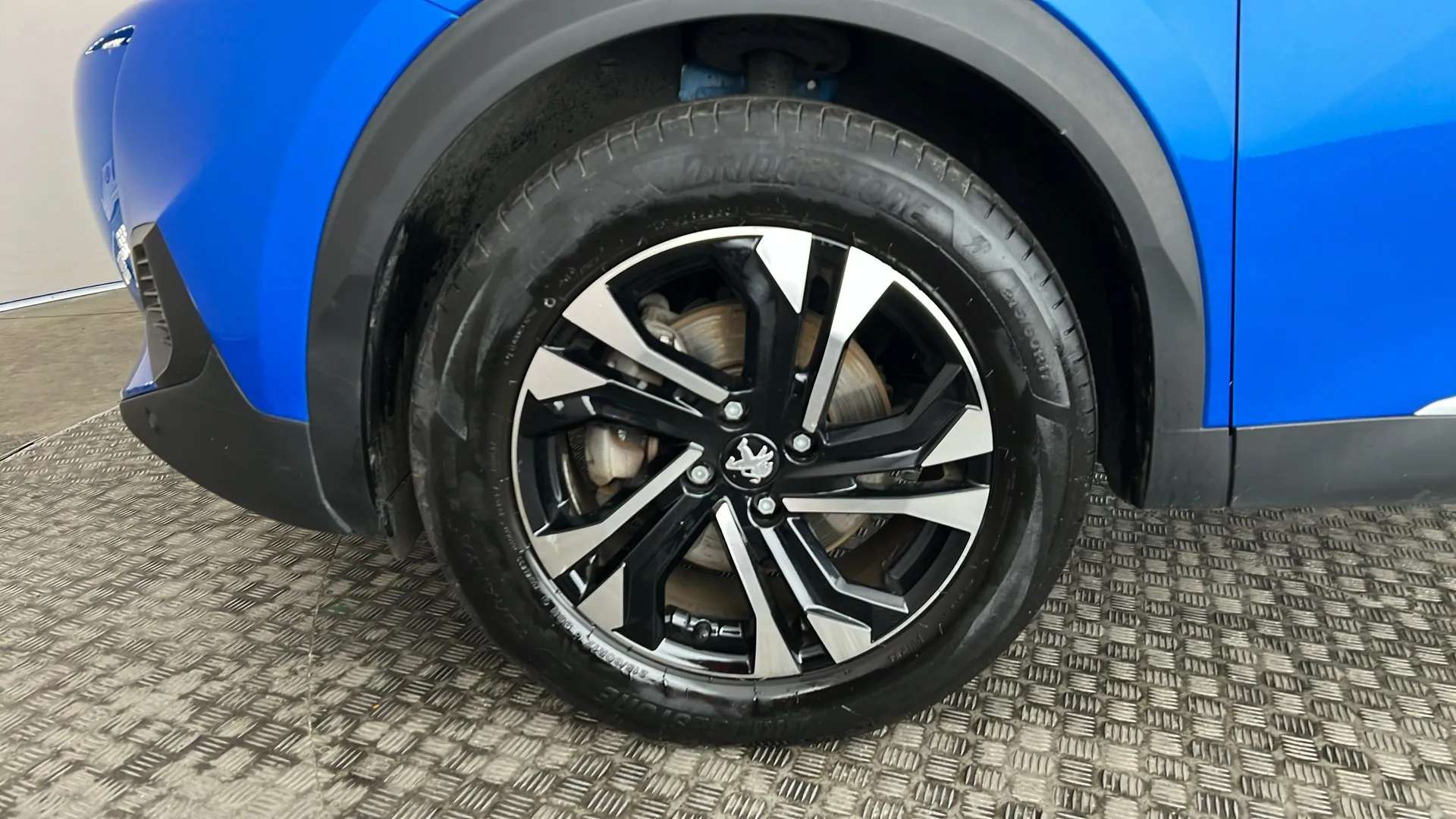 2023 PEUGEOT 2008 2023 PEUGEOT 2008