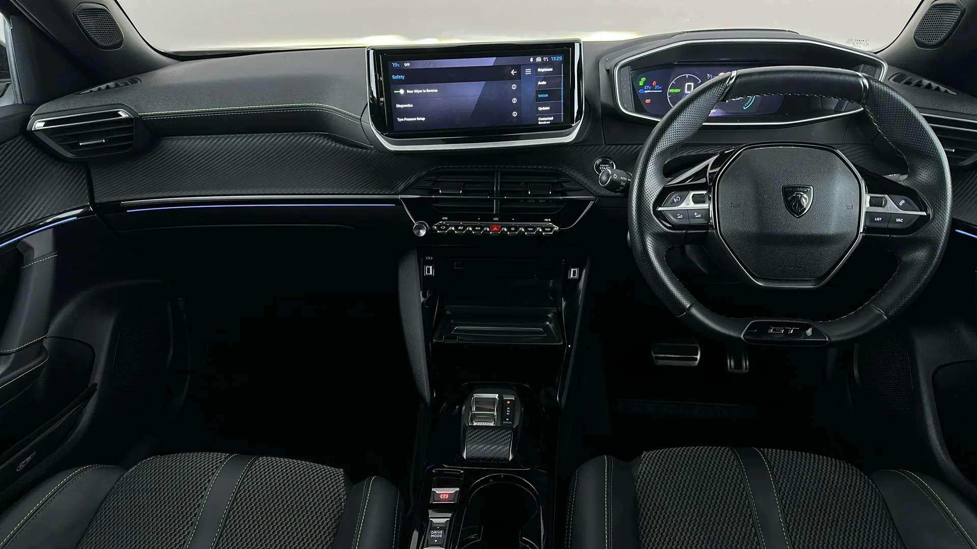 2024 PEUGEOT 2008 2024 PEUGEOT 2008