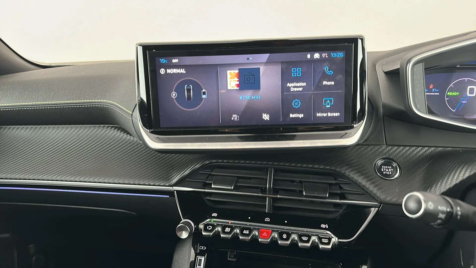 2024 PEUGEOT 2008 2024 PEUGEOT 2008
