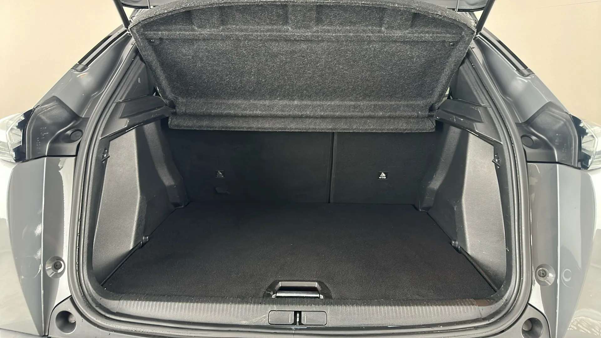2024 PEUGEOT 2008 2024 PEUGEOT 2008