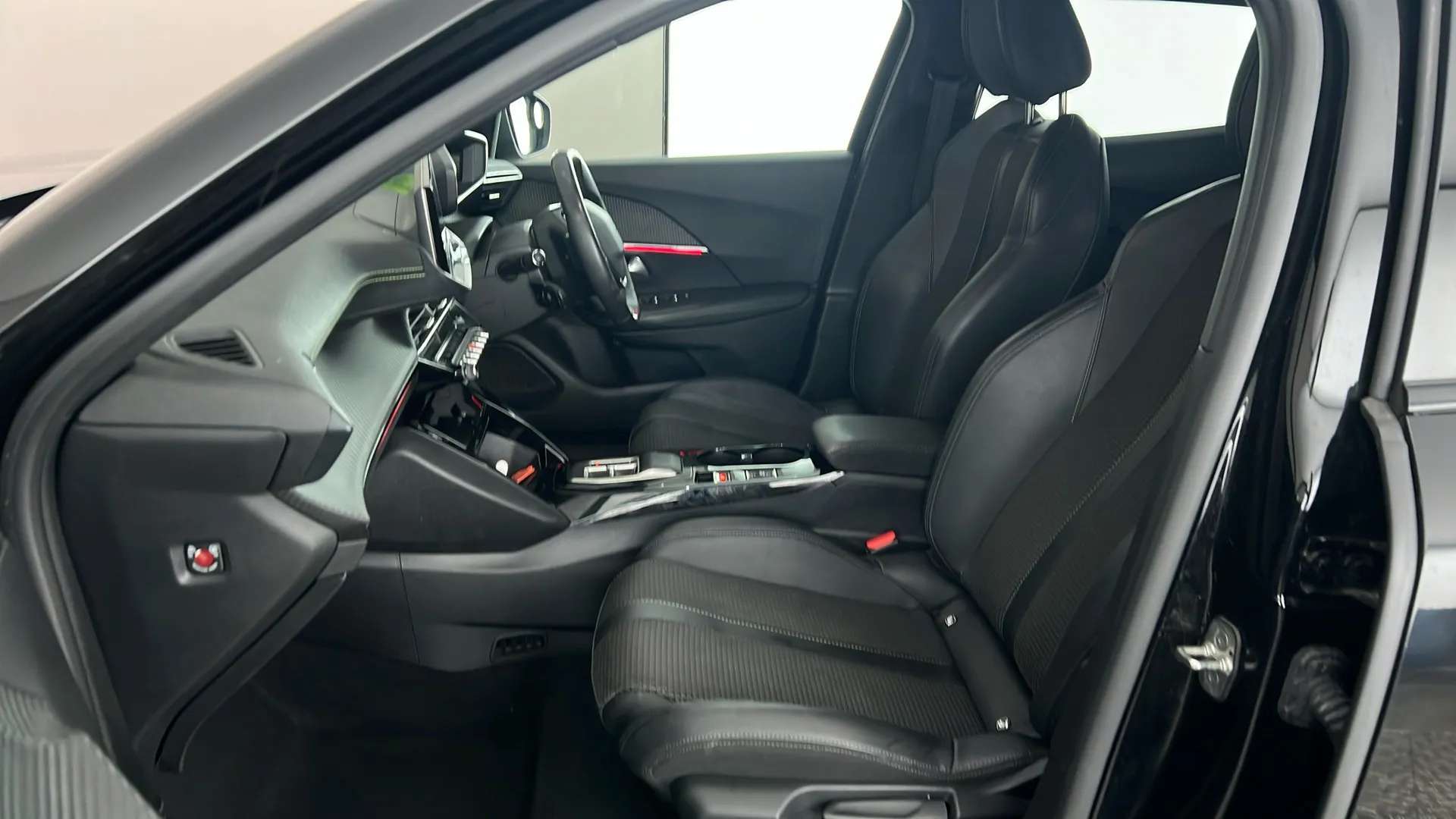 2023 PEUGEOT 2008 2023 PEUGEOT 2008