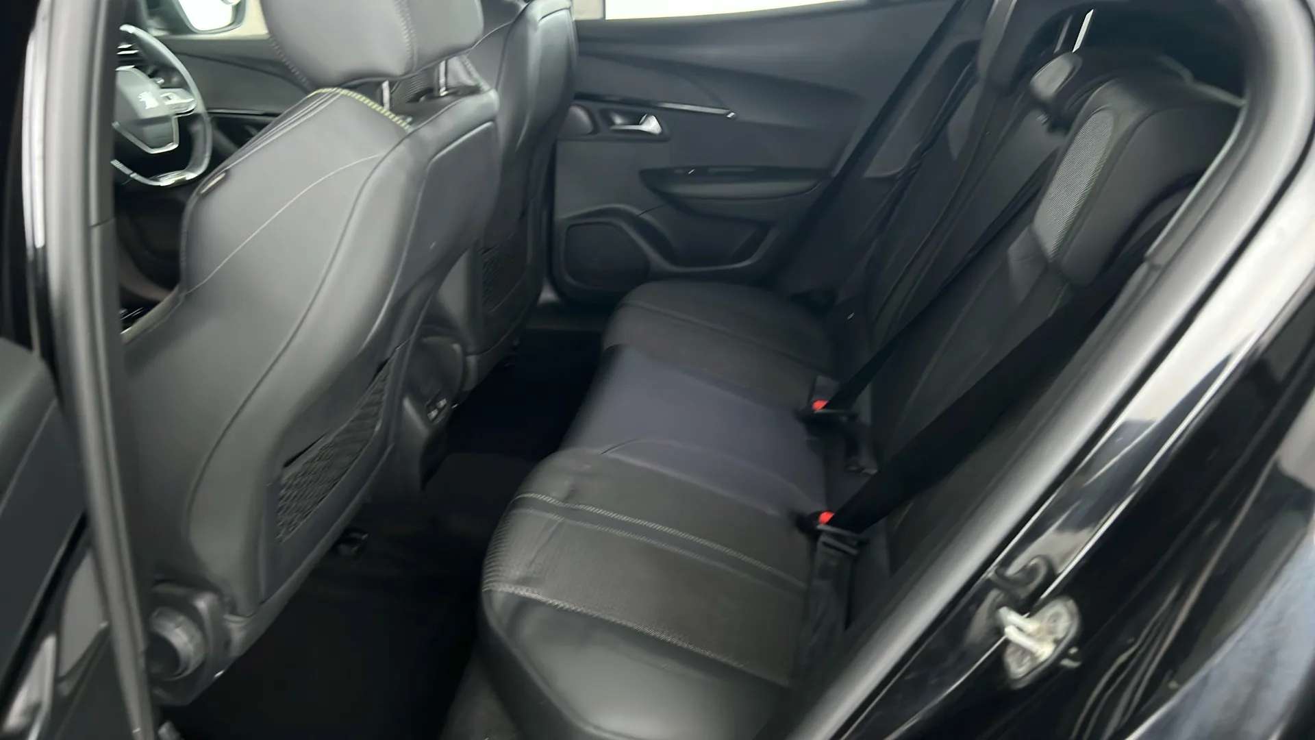 2023 PEUGEOT 2008 2023 PEUGEOT 2008