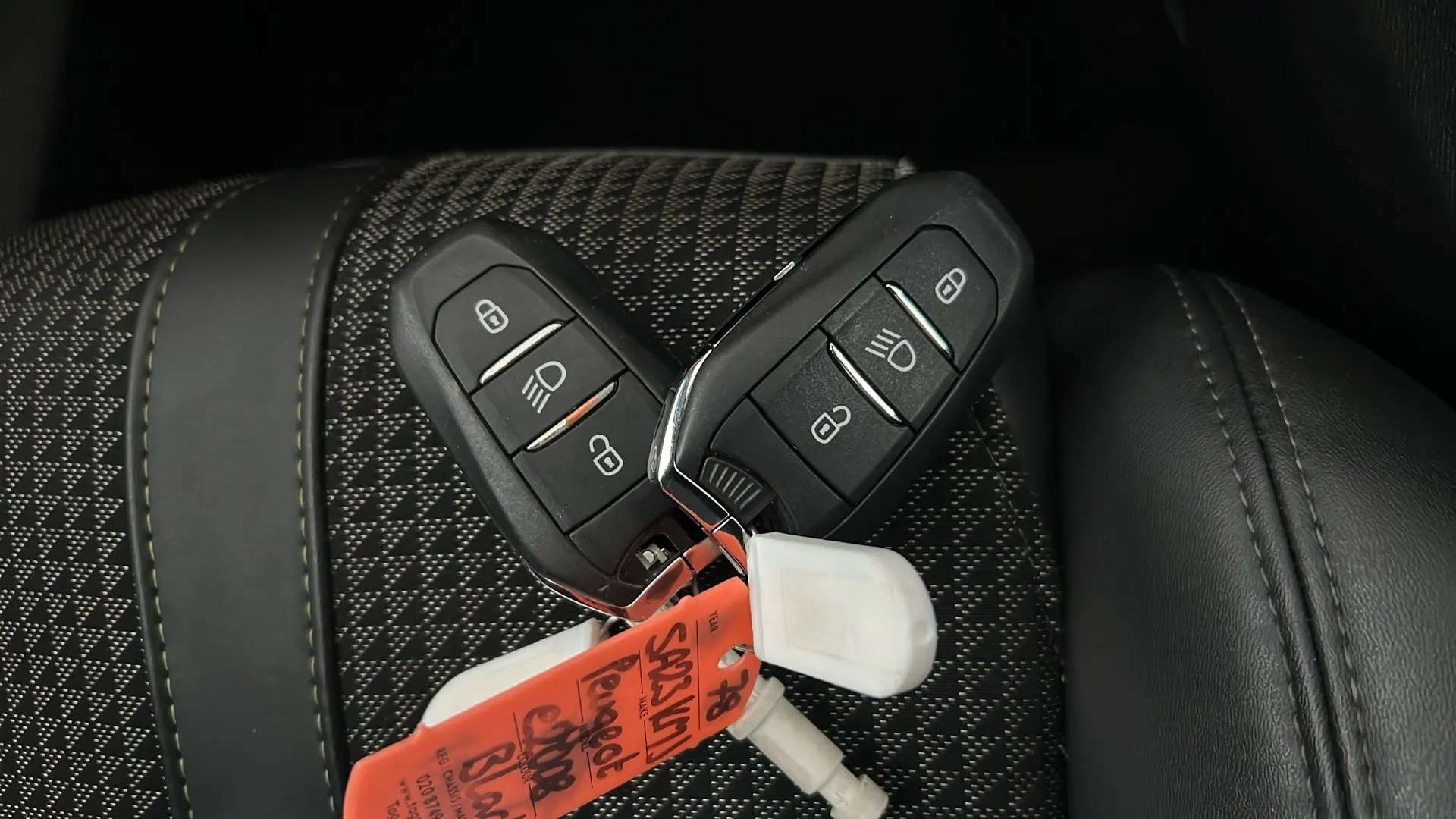 2023 PEUGEOT 2008 2023 PEUGEOT 2008