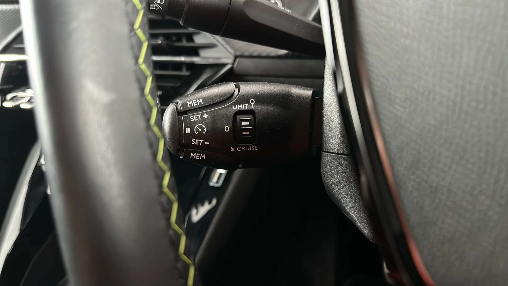 2022 PEUGEOT 208 2022 PEUGEOT 208