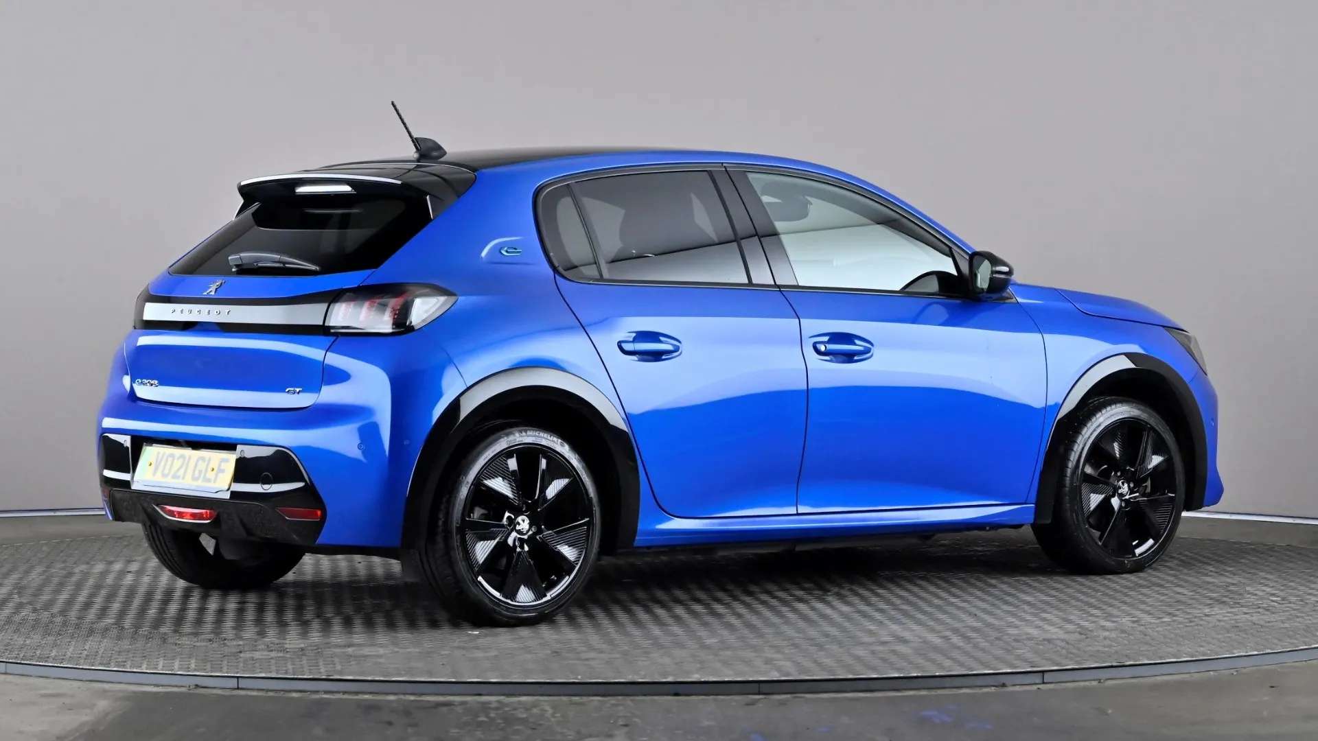 2021 PEUGEOT 208 2021 PEUGEOT 208