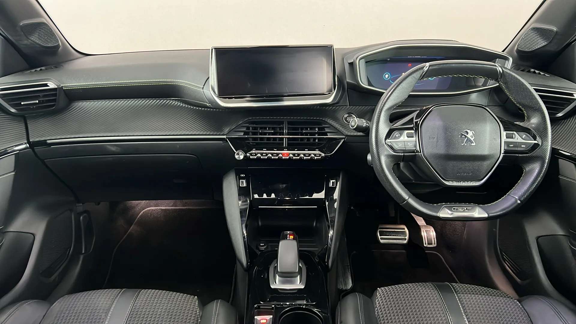 2021 PEUGEOT 208 2021 PEUGEOT 208