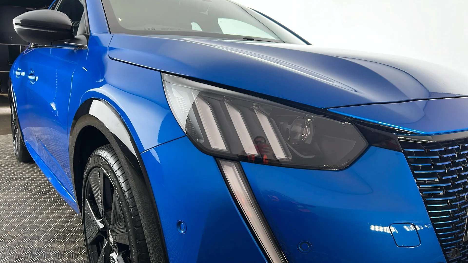 2021 PEUGEOT 208 2021 PEUGEOT 208