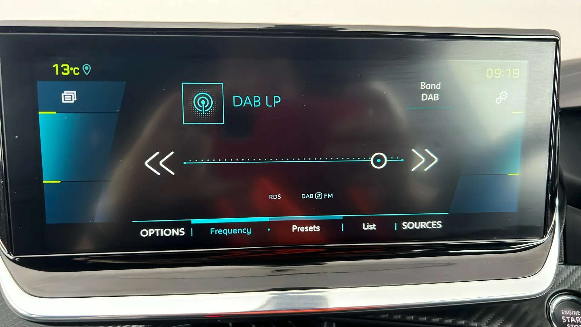 2021 PEUGEOT 208 2021 PEUGEOT 208