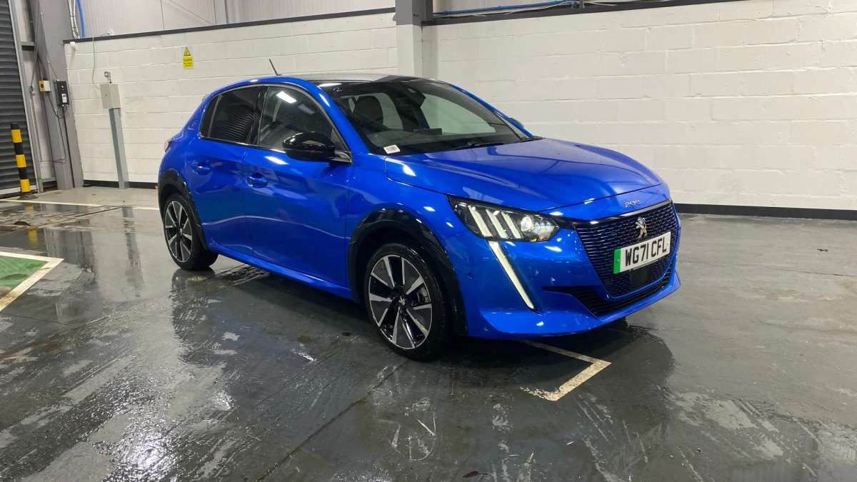 Check out this Peugeot 208 2021 Electric Automatic