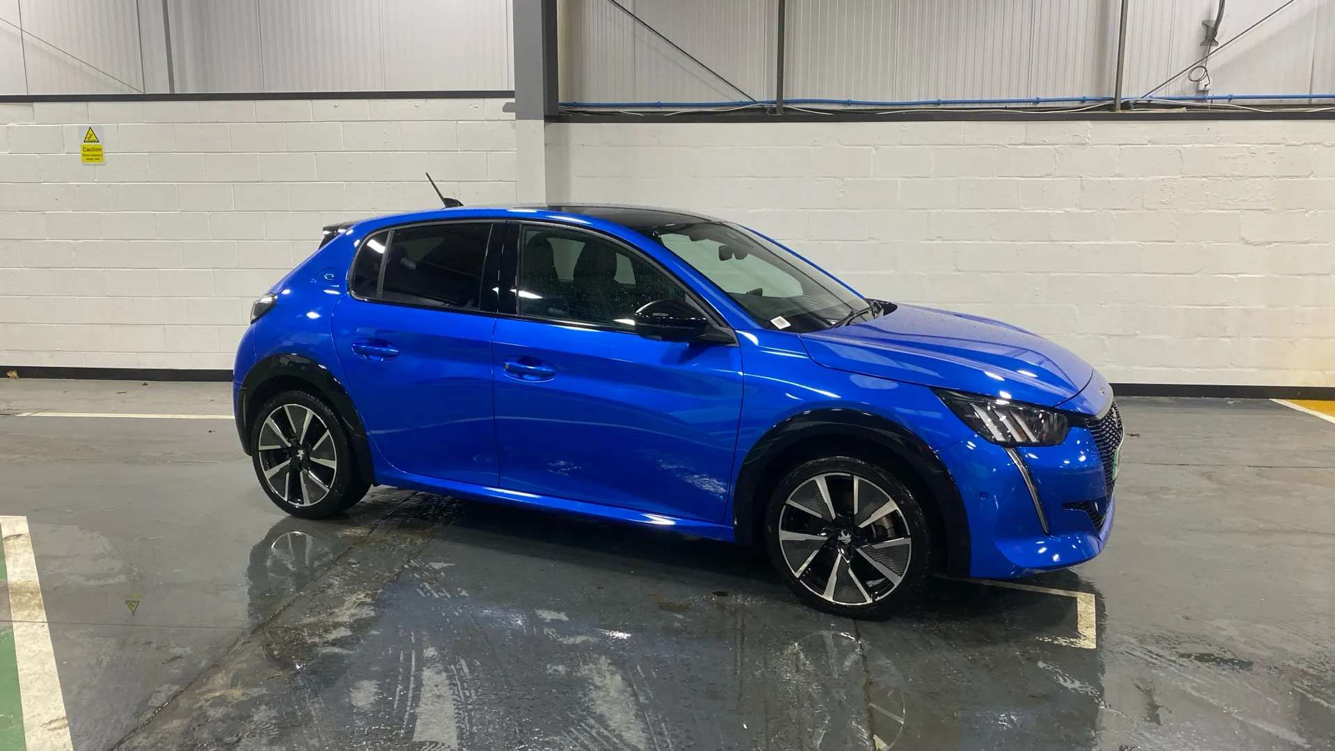 2021 PEUGEOT 208 2021 PEUGEOT 208