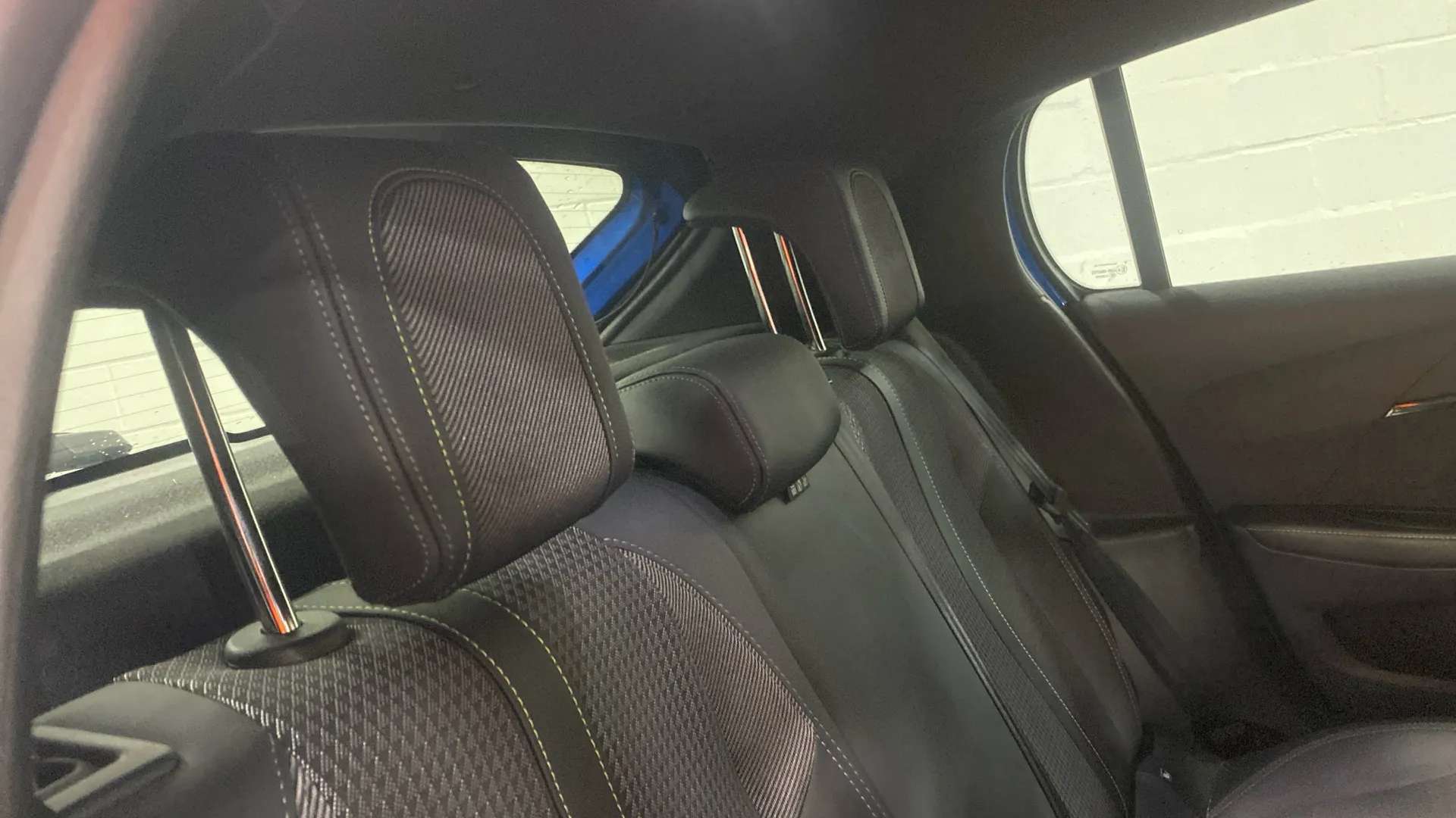 2021 PEUGEOT 208 2021 PEUGEOT 208