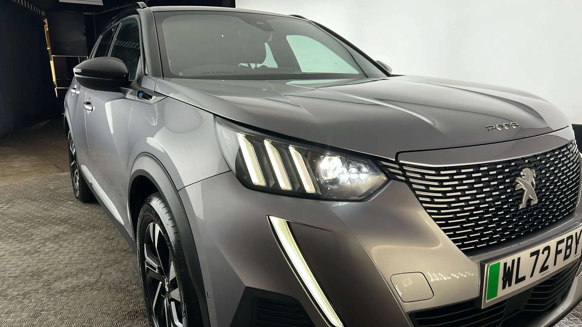 2023 PEUGEOT 2008 2023 PEUGEOT 2008