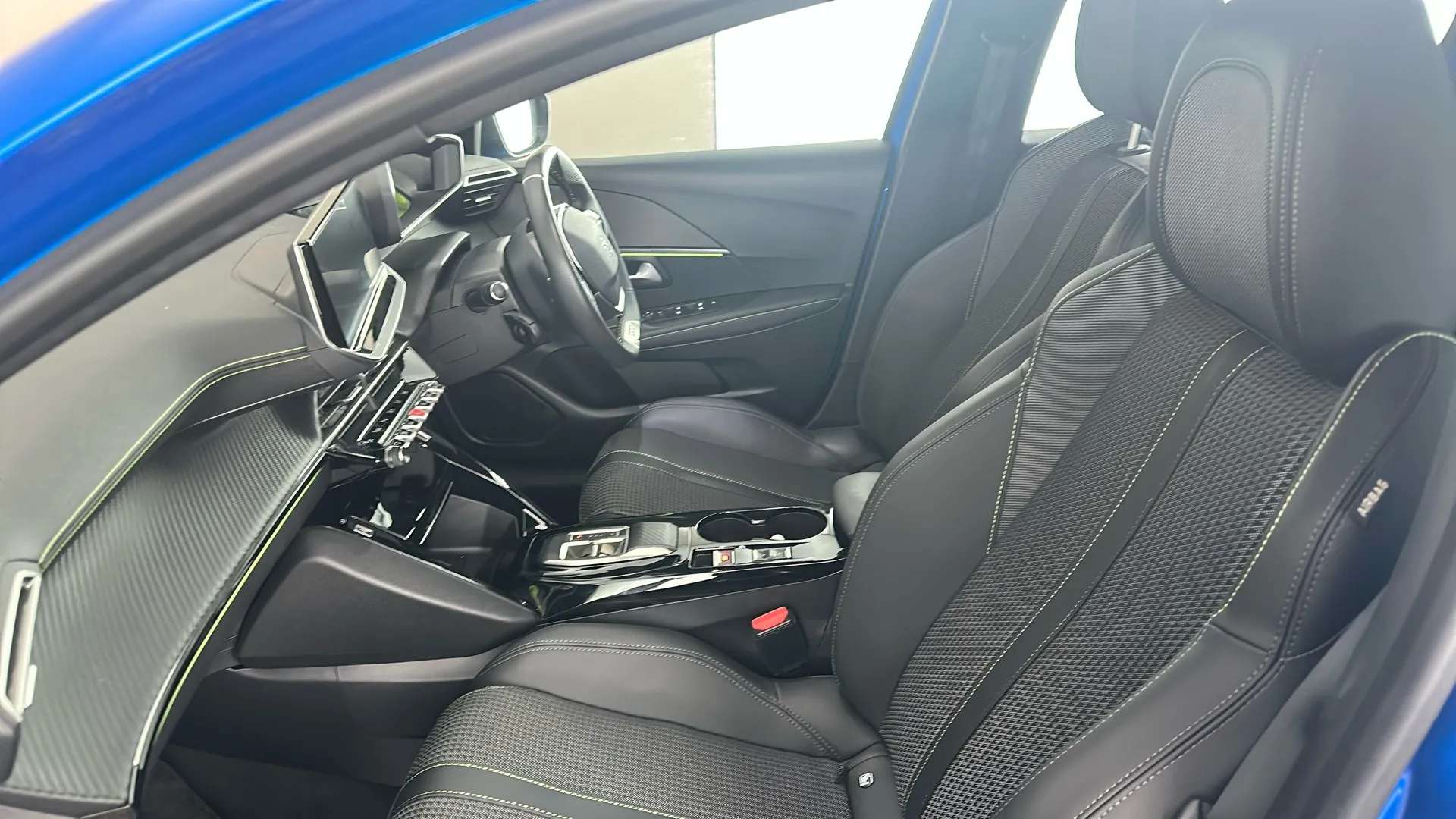 2022 PEUGEOT 208 2022 PEUGEOT 208