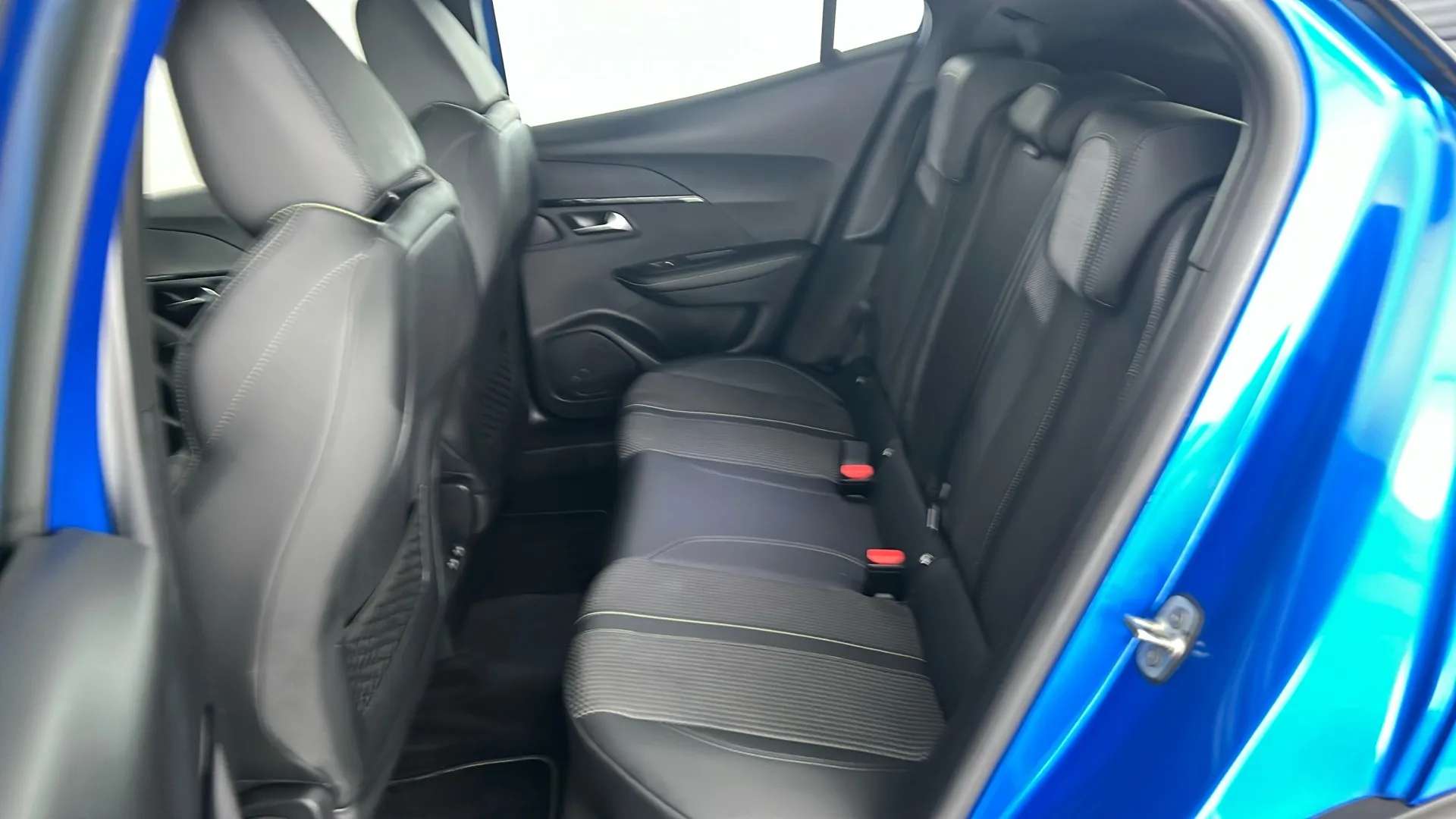 2021 PEUGEOT 2008 2021 PEUGEOT 2008