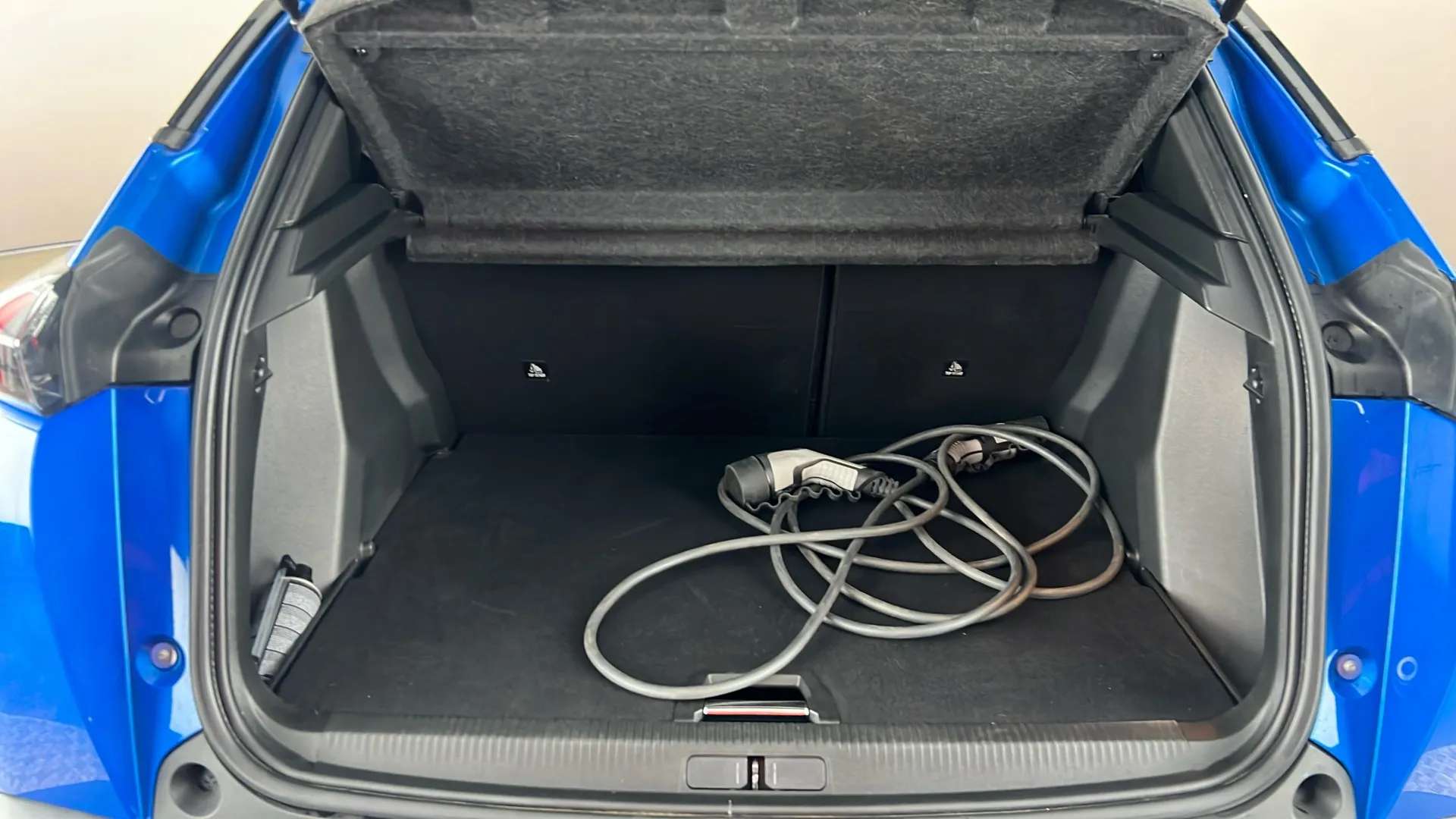 2021 PEUGEOT 2008 2021 PEUGEOT 2008