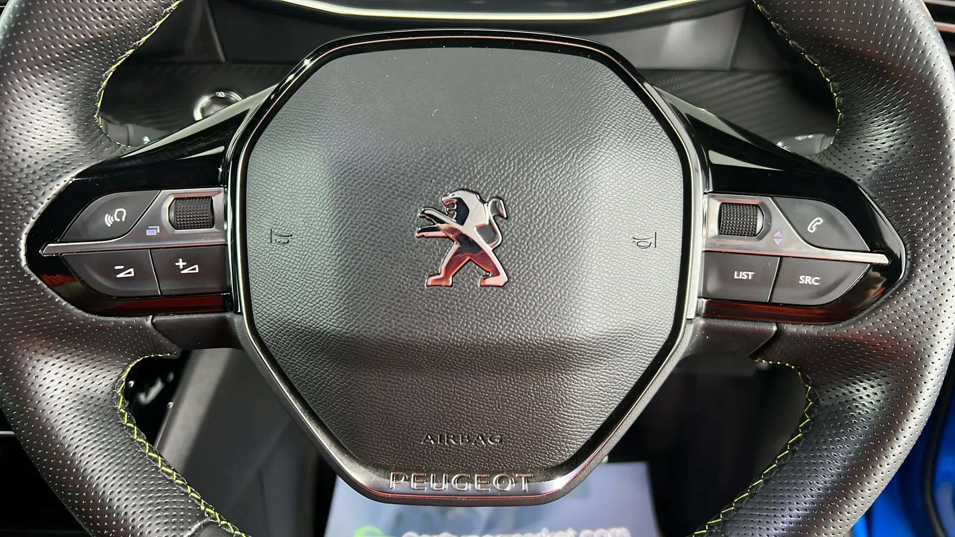 2021 PEUGEOT 2008 2021 PEUGEOT 2008