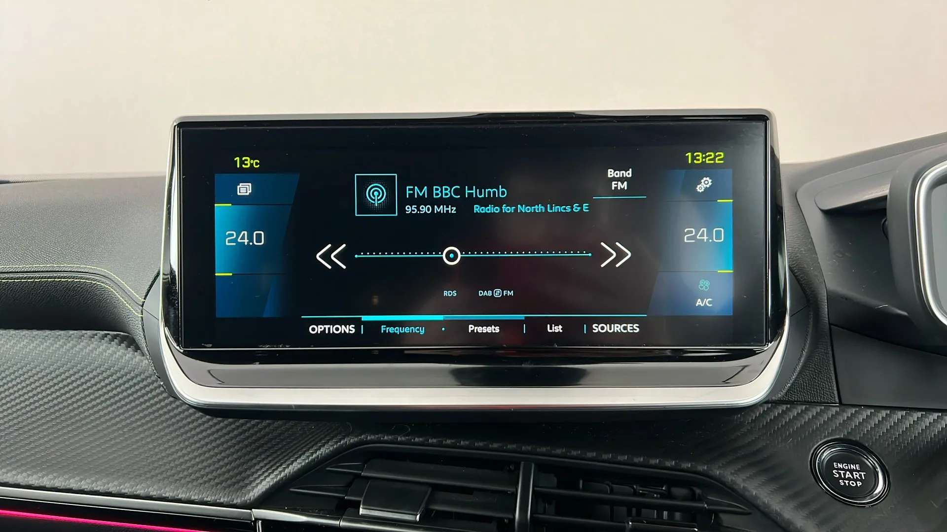 2022 PEUGEOT 2008 2022 PEUGEOT 2008