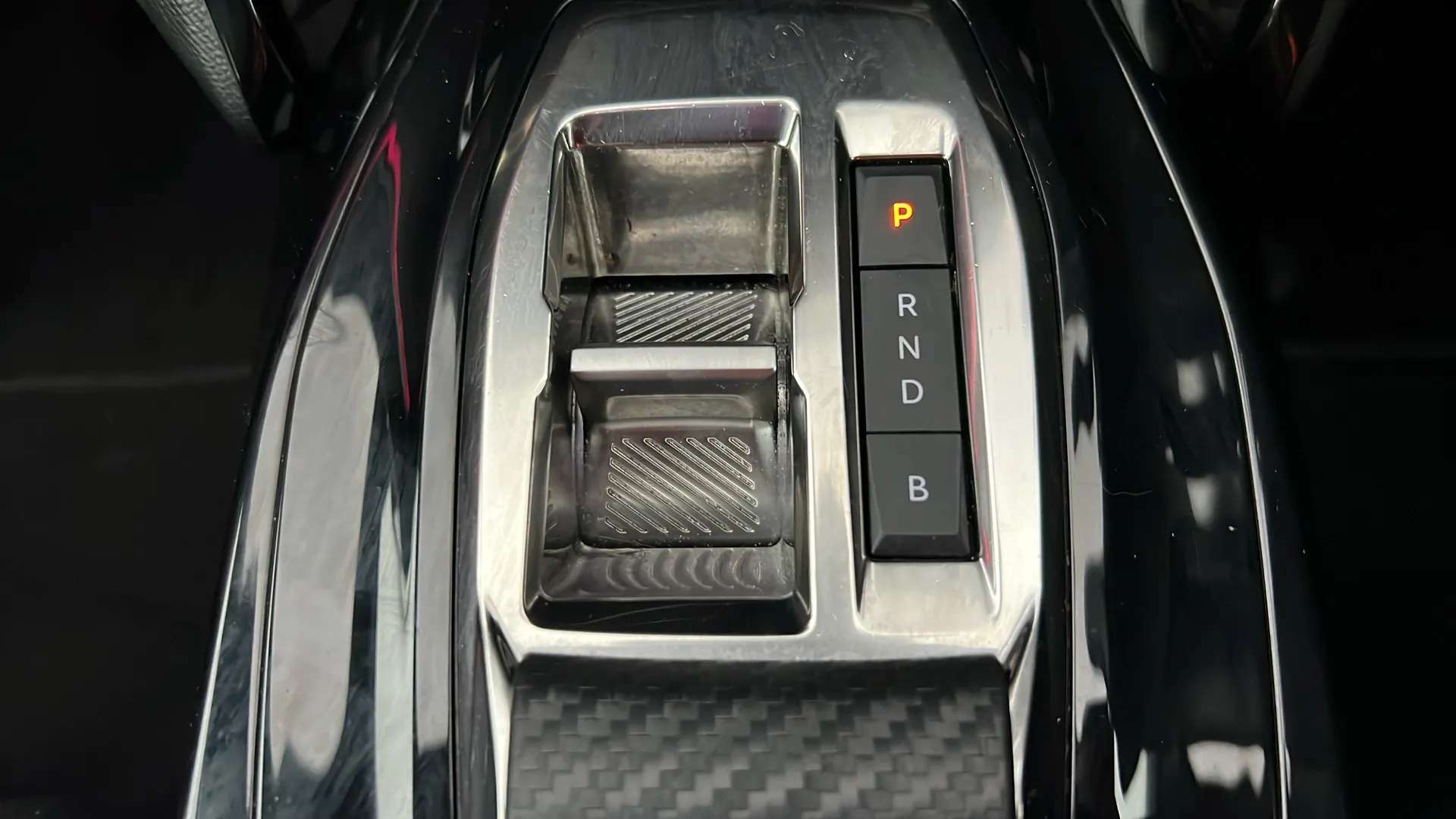 2022 PEUGEOT 2008 2022 PEUGEOT 2008