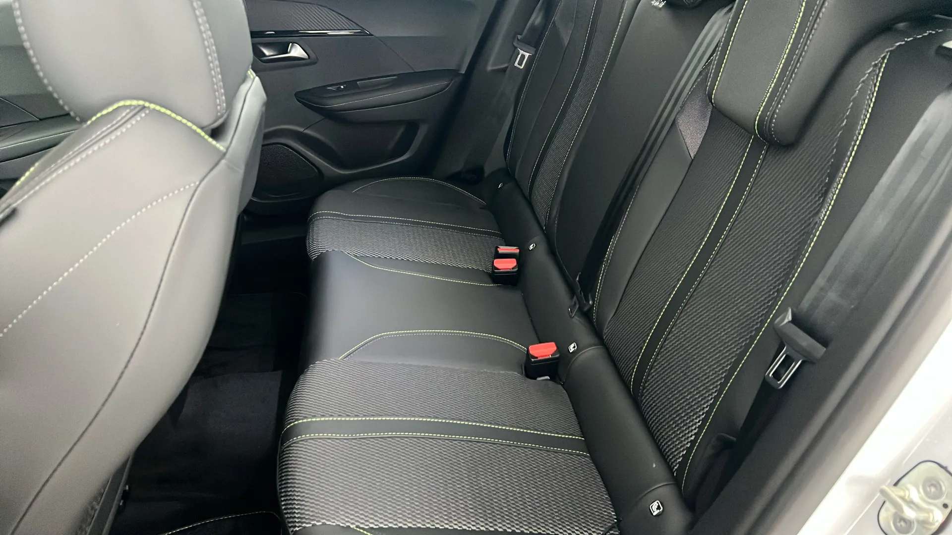 2025 PEUGEOT 2008 2025 PEUGEOT 2008