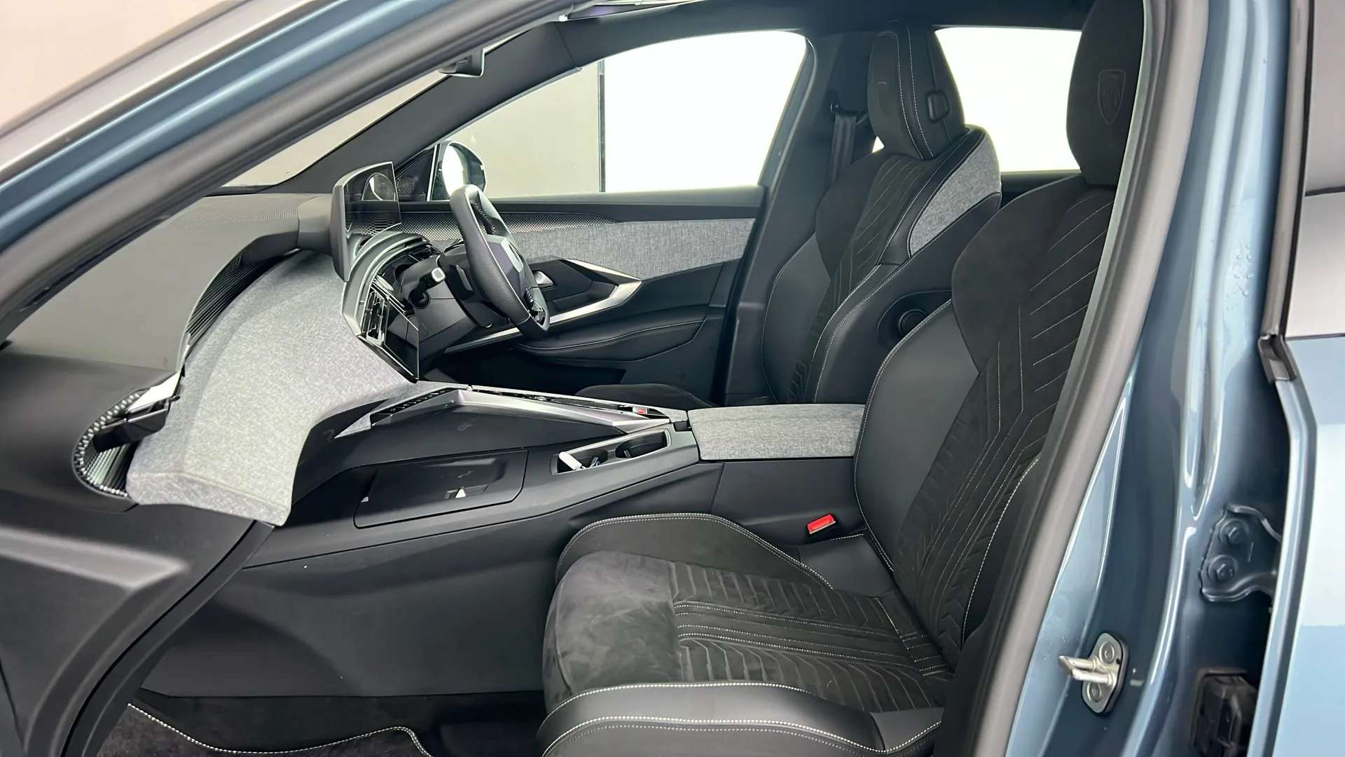 2024 PEUGEOT 3008 2024 PEUGEOT 3008