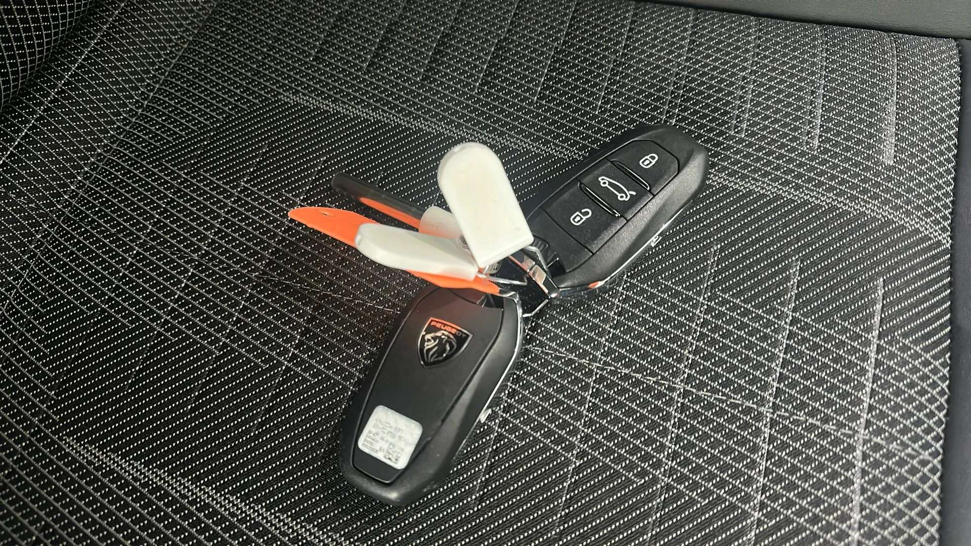 2025 PEUGEOT 3008 2025 PEUGEOT 3008