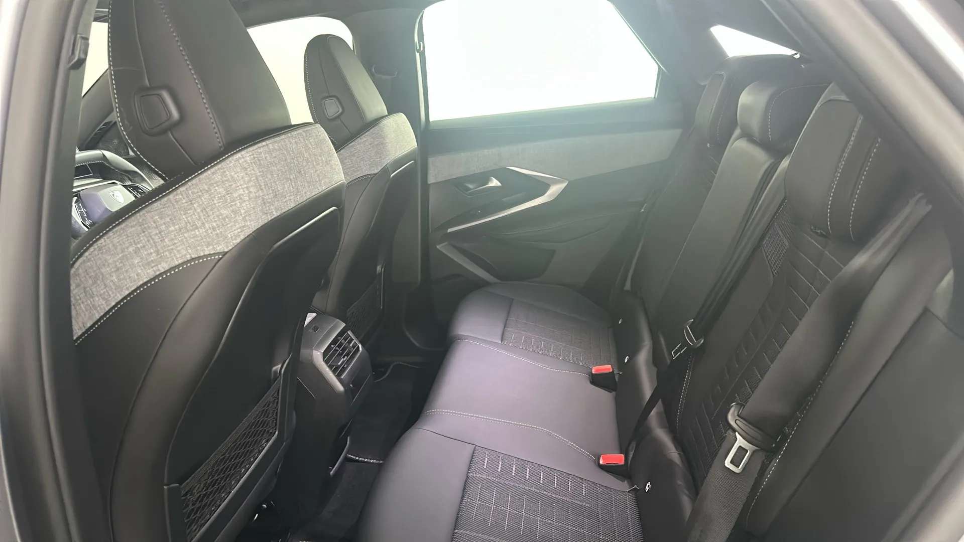 2025 PEUGEOT 3008 2025 PEUGEOT 3008