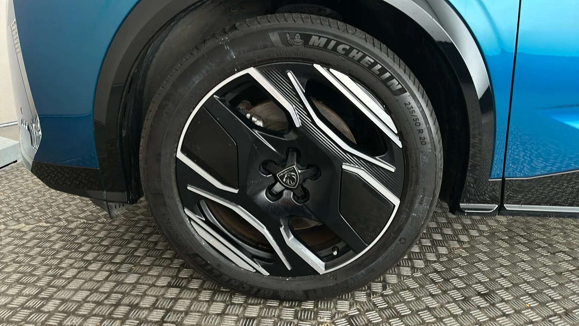 2024 PEUGEOT 3008 2024 PEUGEOT 3008