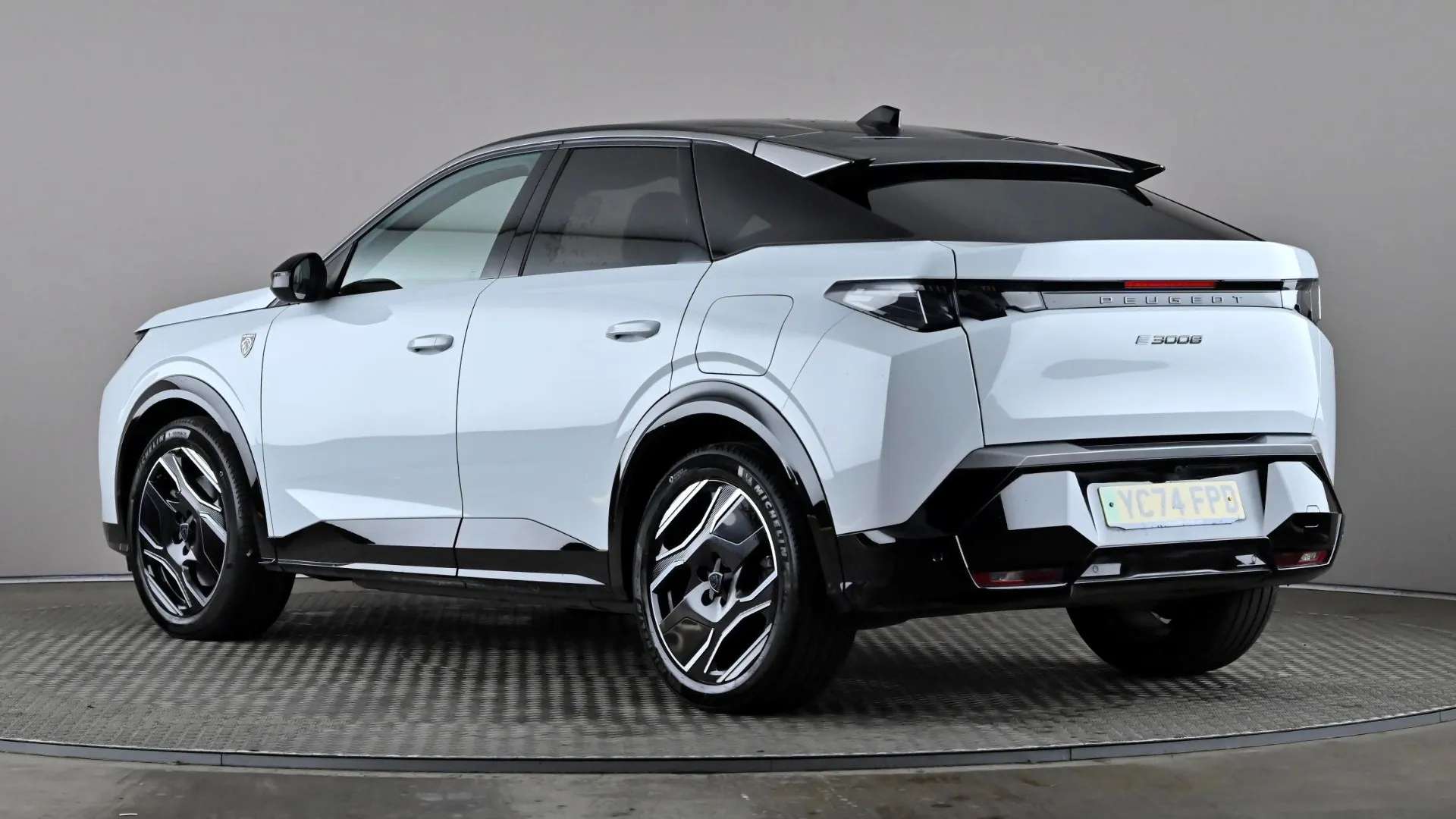 A 2024 PEUGEOT 3008 157kW GT 73kWh Auto A 2024 PEUGEOT 3008 157kW GT 73kWh Auto