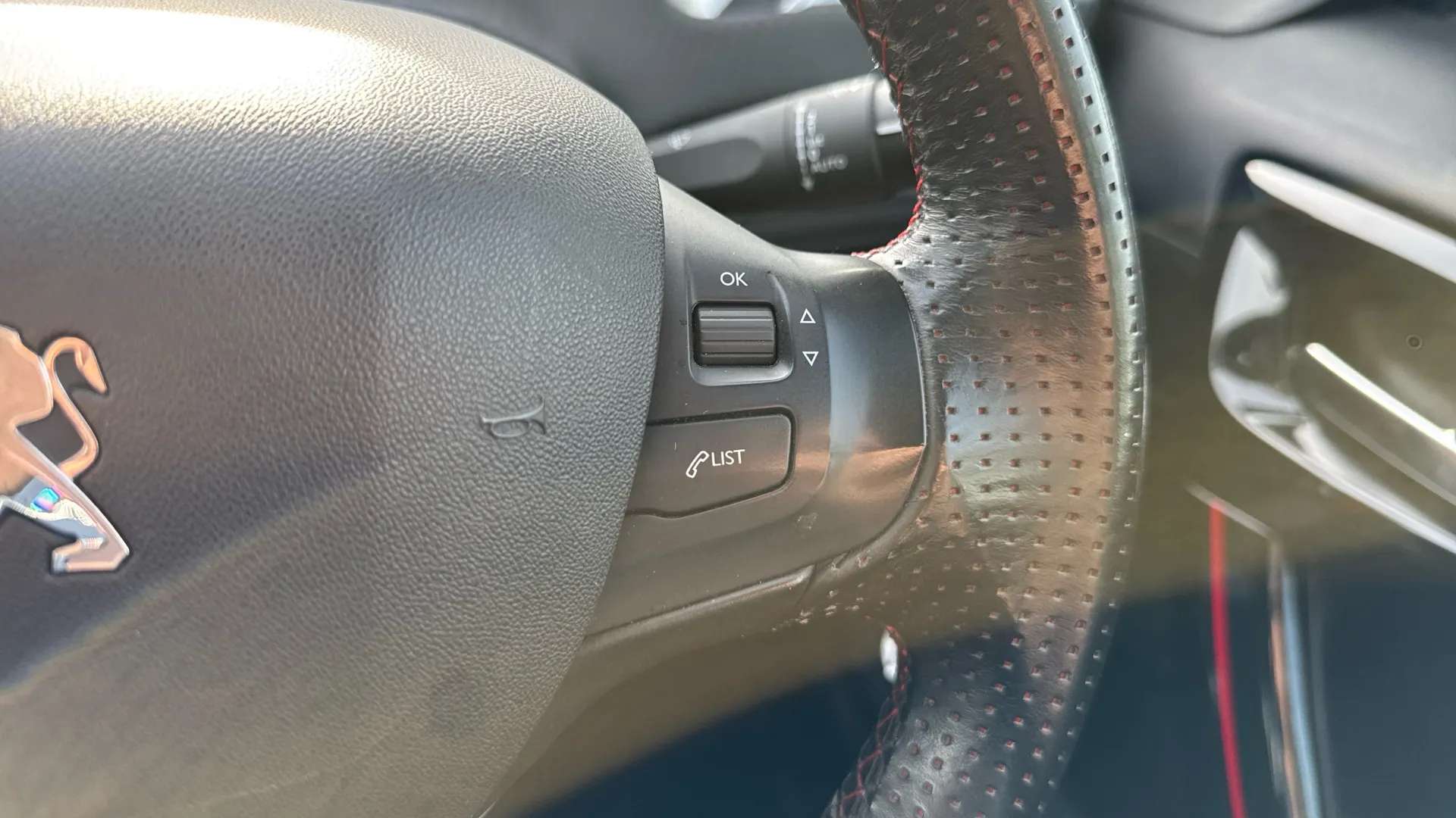 2019 PEUGEOT 2008 2019 PEUGEOT 2008