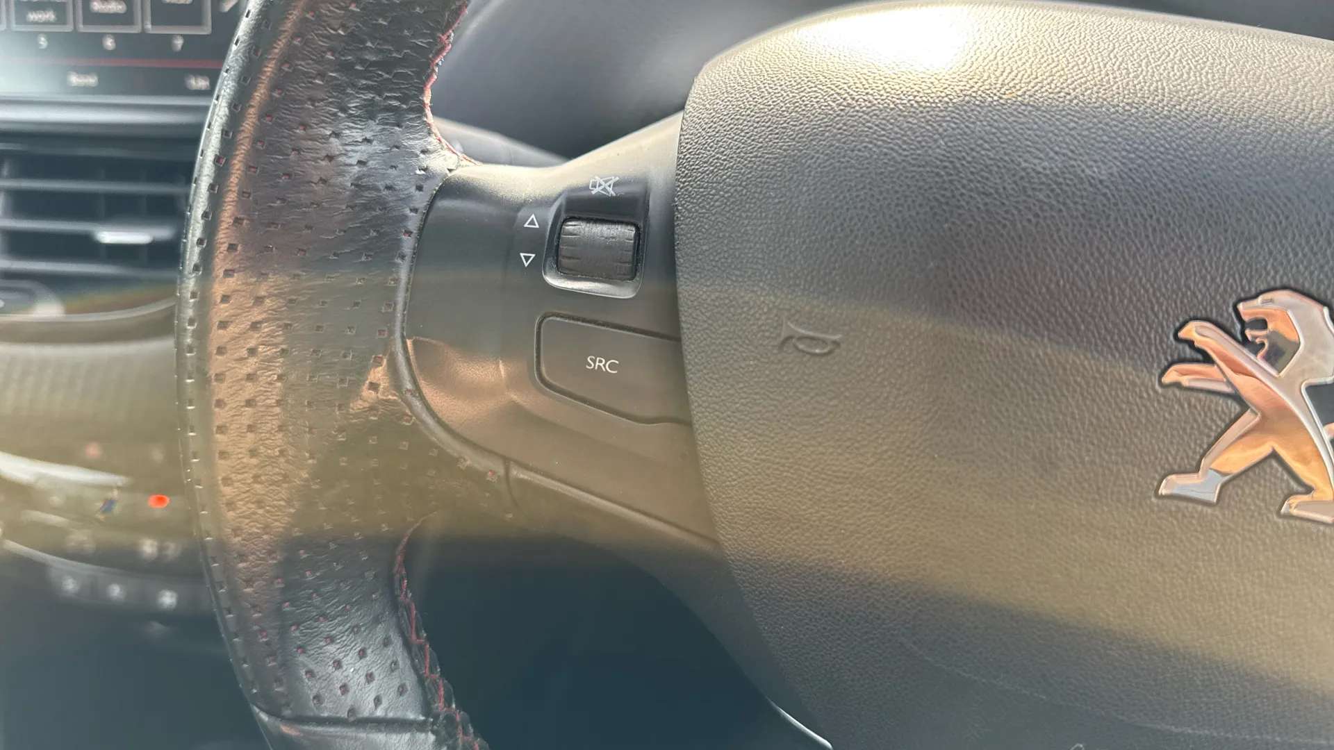 2019 PEUGEOT 2008 2019 PEUGEOT 2008