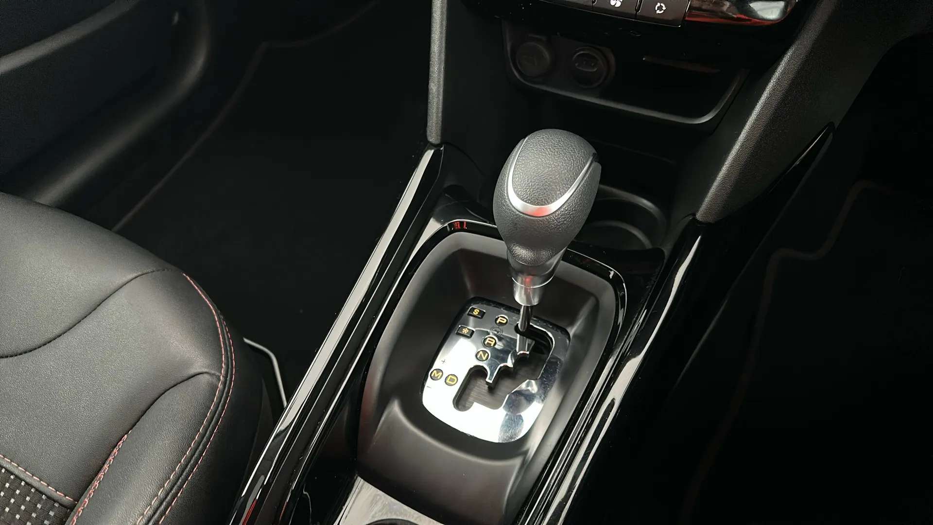 2019 PEUGEOT 2008 2019 PEUGEOT 2008