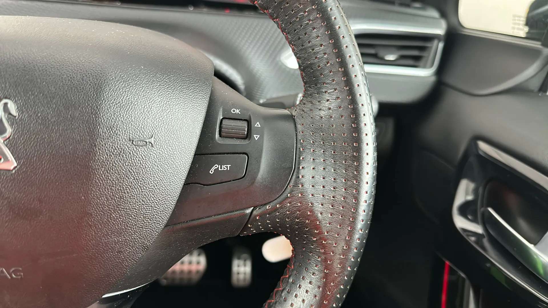 2019 PEUGEOT 2008 2019 PEUGEOT 2008