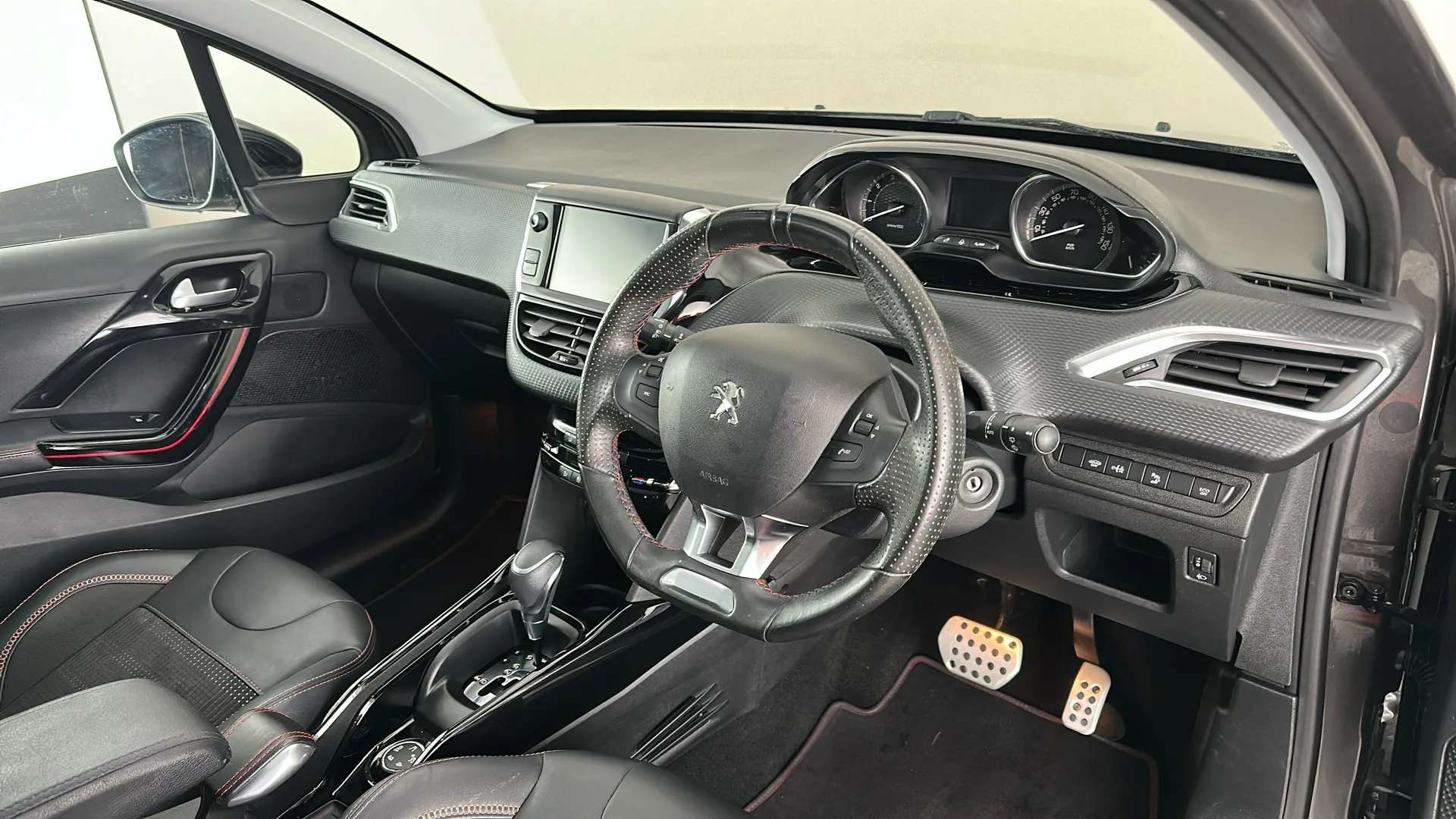 2019 PEUGEOT 2008 2019 PEUGEOT 2008